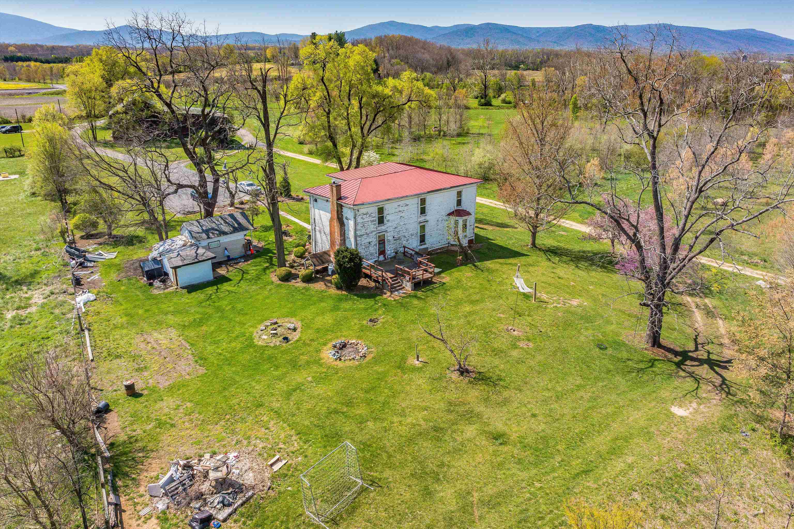 514 LIPSCOMB RD, STUARTS DRAFT, Virginia 24477, 10 Bedrooms Bedrooms, ,4 BathroomsBathrooms,Residential,14,514 LIPSCOMB RD,661479 MLS # 661479
