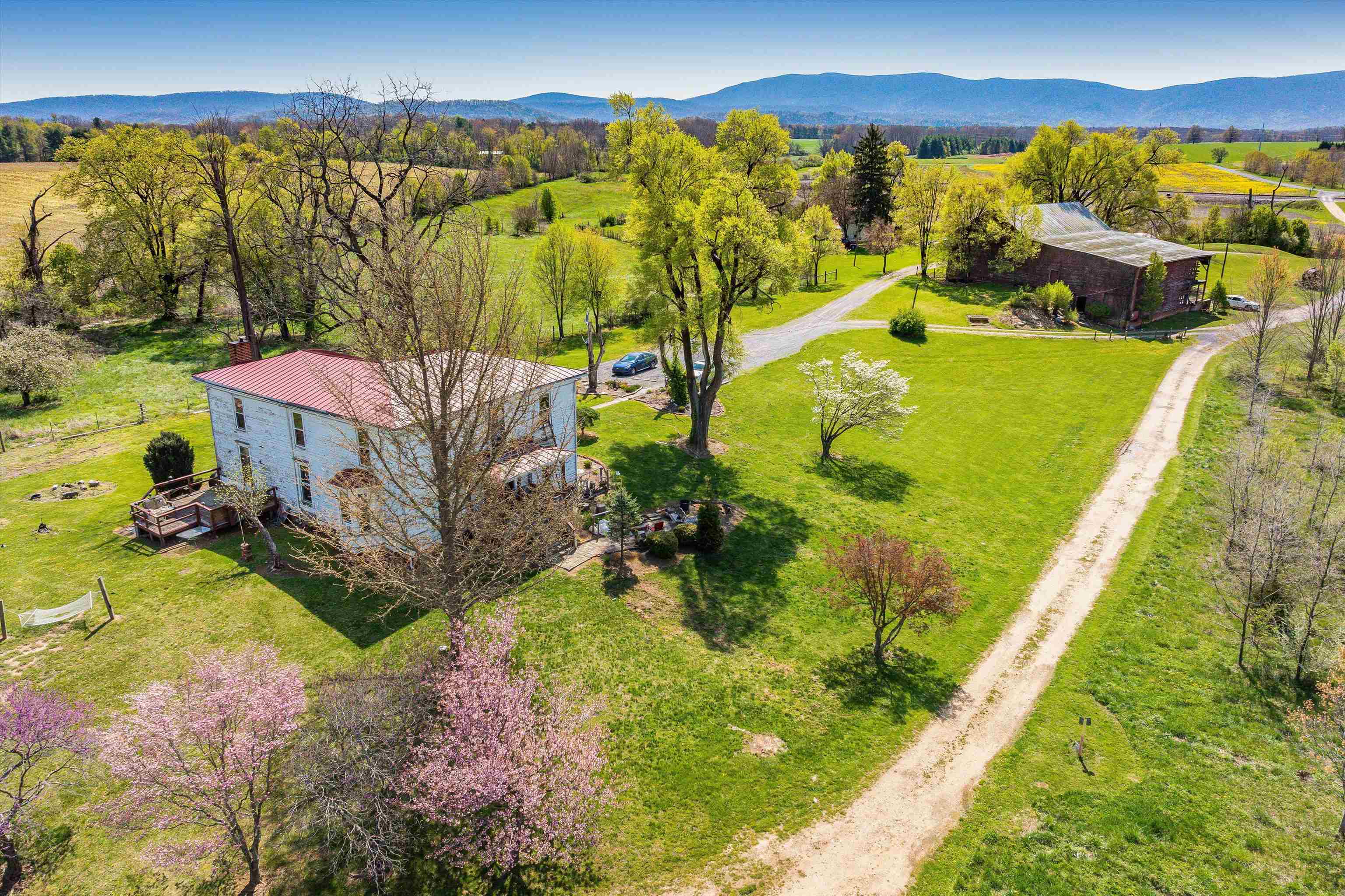 514 LIPSCOMB RD, STUARTS DRAFT, Virginia 24477, 10 Bedrooms Bedrooms, ,4 BathroomsBathrooms,Residential,14,514 LIPSCOMB RD,661479 MLS # 661479