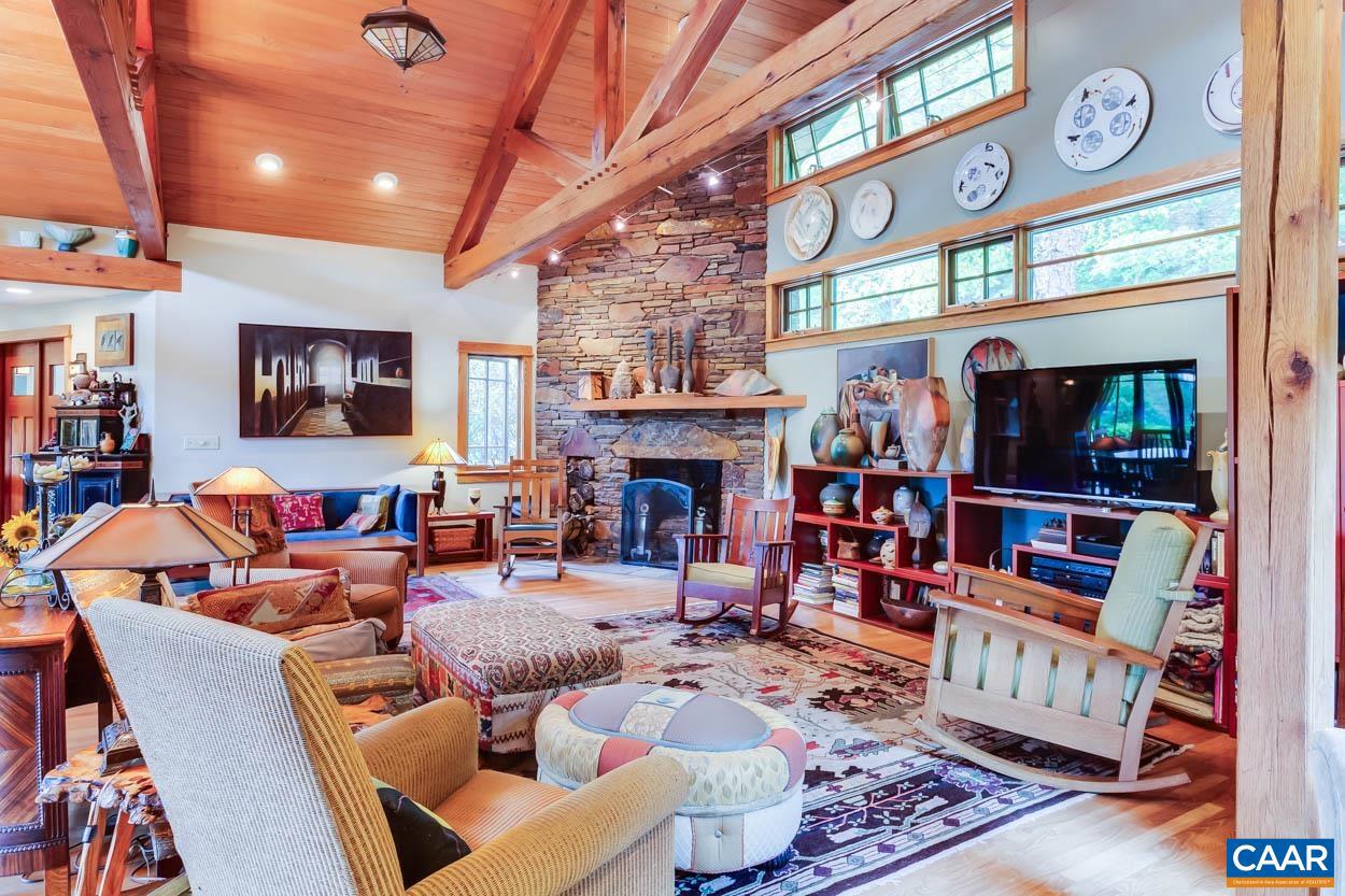 174 SARVISBERRY LN SW, FLOYD, Virginia 24091, 5 Bedrooms Bedrooms, ,5 BathroomsBathrooms,Residential,For Sale,174 SARVISBERRY LN SW,653509 MLS # 653509