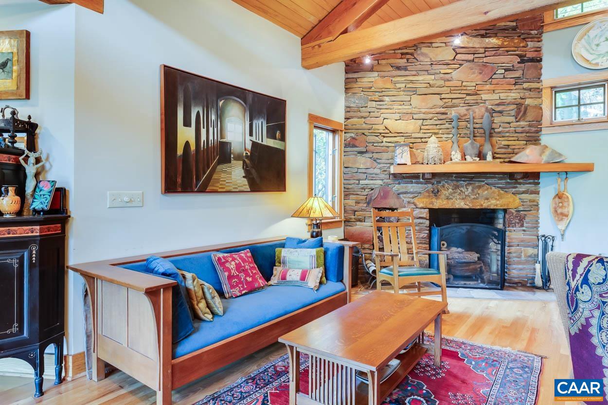 174 SARVISBERRY LN SW, FLOYD, Virginia 24091, 5 Bedrooms Bedrooms, ,5 BathroomsBathrooms,Residential,For Sale,174 SARVISBERRY LN SW,653509 MLS # 653509