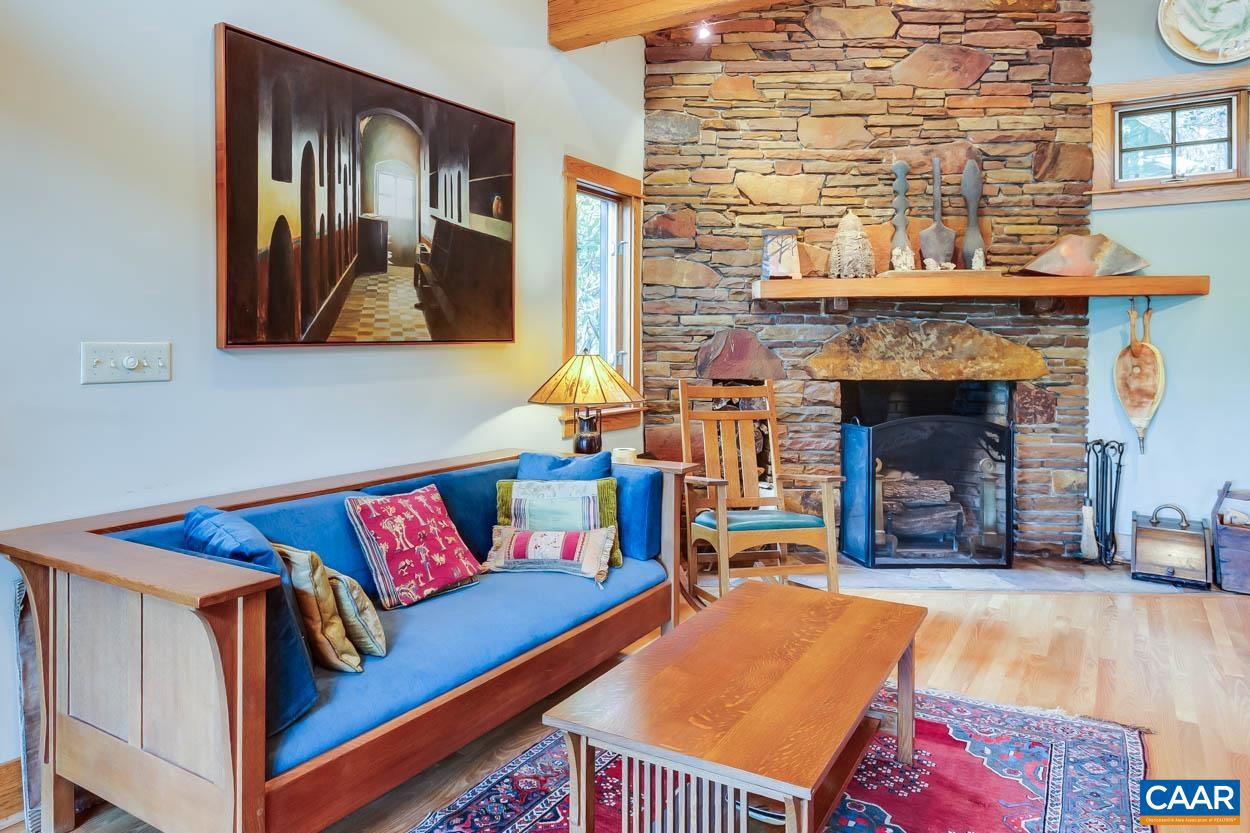 174 SARVISBERRY LN SW, FLOYD, Virginia 24091, 5 Bedrooms Bedrooms, ,5 BathroomsBathrooms,Residential,For Sale,174 SARVISBERRY LN SW,653509 MLS # 653509