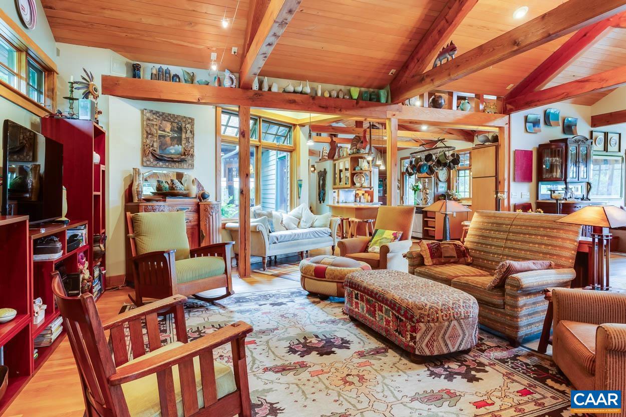 174 SARVISBERRY LN SW, FLOYD, Virginia 24091, 5 Bedrooms Bedrooms, ,5 BathroomsBathrooms,Residential,For Sale,174 SARVISBERRY LN SW,653509 MLS # 653509