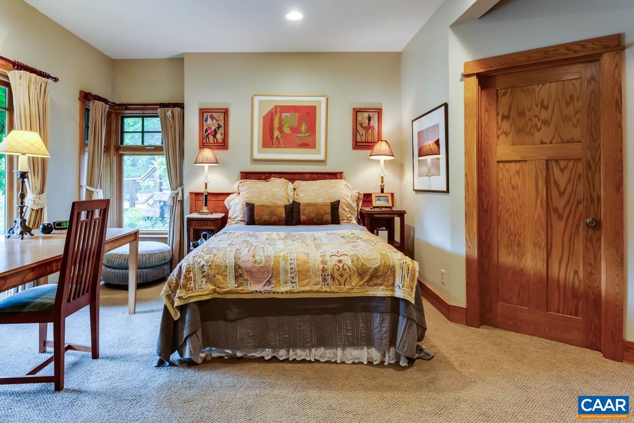 174 SARVISBERRY LN SW, FLOYD, Virginia 24091, 5 Bedrooms Bedrooms, ,5 BathroomsBathrooms,Residential,For Sale,174 SARVISBERRY LN SW,653509 MLS # 653509