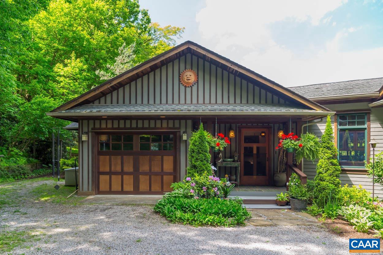 174 SARVISBERRY LN SW, FLOYD, Virginia 24091, 5 Bedrooms Bedrooms, ,5 BathroomsBathrooms,Residential,For Sale,174 SARVISBERRY LN SW,653509 MLS # 653509