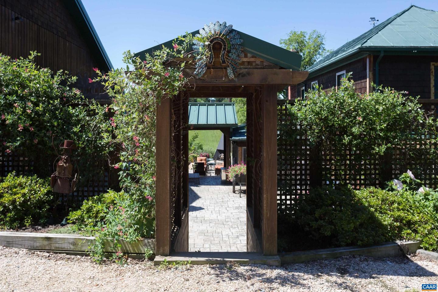 240 STONELEIGH RD, PALMYRA, Virginia 22963, 6 Bedrooms Bedrooms, ,3 BathroomsBathrooms,Residential,For Sale,240 STONELEIGH RD,661508 MLS # 661508 240 STONELEIGH RD, PALMYRA, Virginia 22963, 6 Bedrooms Bedrooms, ,3 BathroomsBathrooms,Residential,For Sale,240 STONELEIGH RD,661508 MLS # 661508