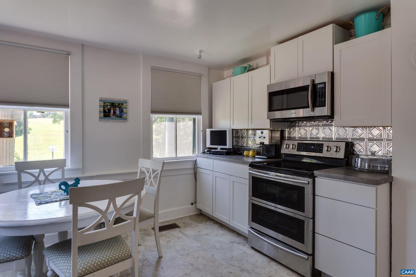 240 STONELEIGH RD, PALMYRA, Virginia 22963, 6 Bedrooms Bedrooms, ,3 BathroomsBathrooms,Residential,For Sale,240 STONELEIGH RD,661508 MLS # 661508 240 STONELEIGH RD, PALMYRA, Virginia 22963, 6 Bedrooms Bedrooms, ,3 BathroomsBathrooms,Residential,For Sale,240 STONELEIGH RD,661508 MLS # 661508