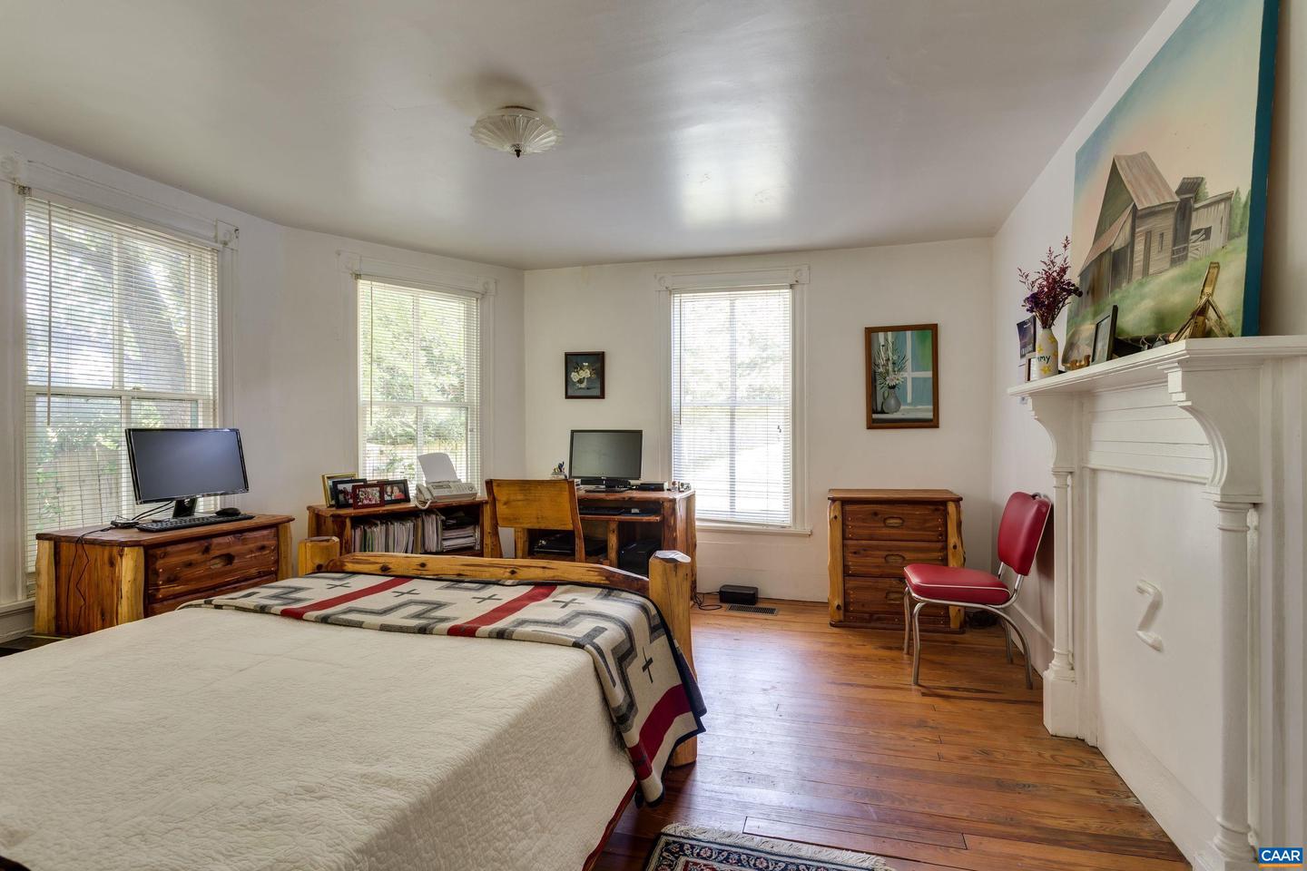 240 STONELEIGH RD, PALMYRA, Virginia 22963, 6 Bedrooms Bedrooms, ,3 BathroomsBathrooms,Residential,For Sale,240 STONELEIGH RD,661508 MLS # 661508 240 STONELEIGH RD, PALMYRA, Virginia 22963, 6 Bedrooms Bedrooms, ,3 BathroomsBathrooms,Residential,For Sale,240 STONELEIGH RD,661508 MLS # 661508