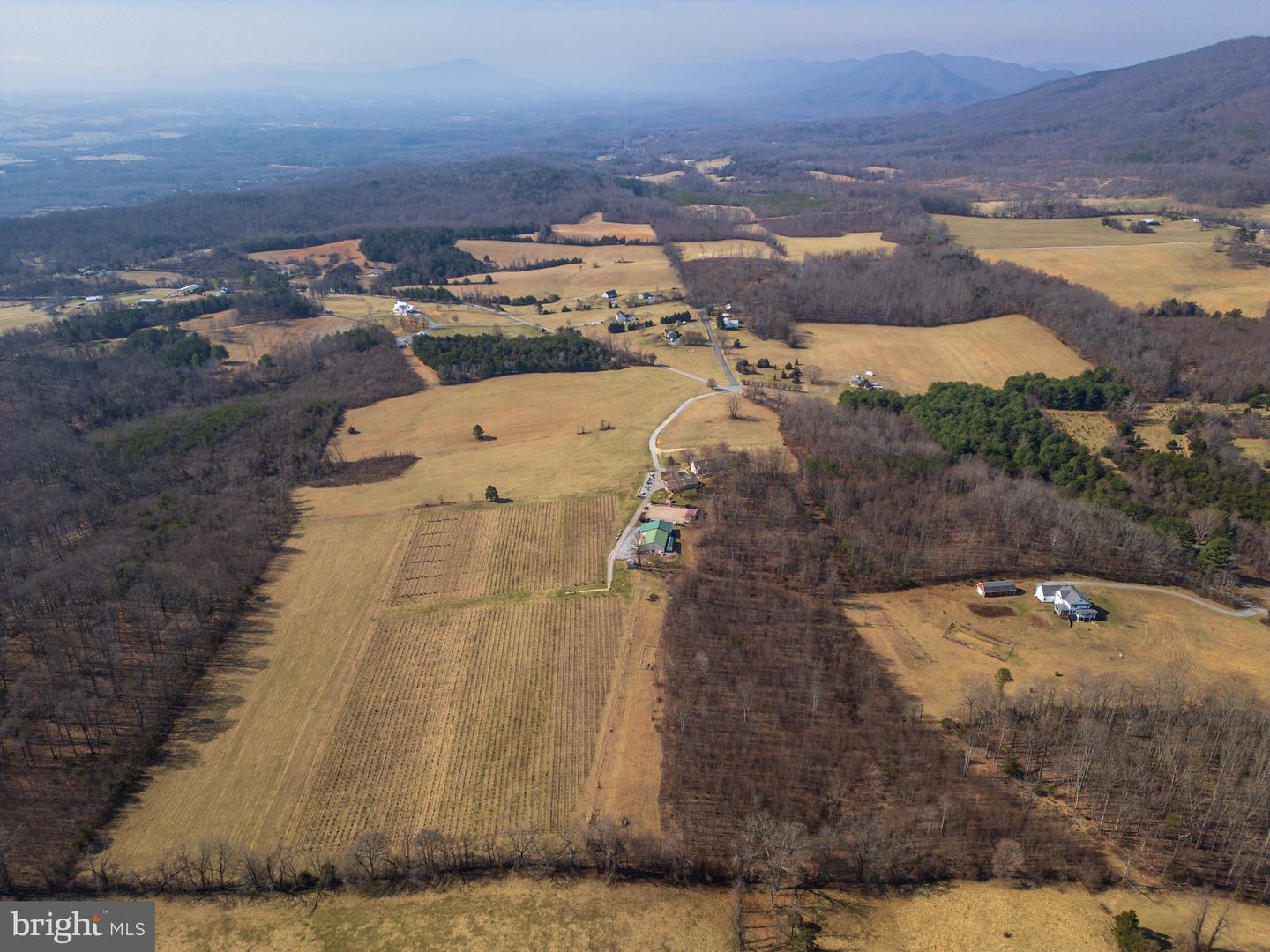 4204 OLD FINCASTLE RD, FINCASTLE, Virginia 24090, 3 Bedrooms Bedrooms, ,2 BathroomsBathrooms,Farm,For Sale,4204 OLD FINCASTLE RD,VABO2000014 MLS # VABO2000014 4204 OLD FINCASTLE RD, FINCASTLE, Virginia 24090, 3 Bedrooms Bedrooms, ,2 BathroomsBathrooms,Farm,For Sale,4204 OLD FINCASTLE RD,VABO2000014 MLS # VABO2000014