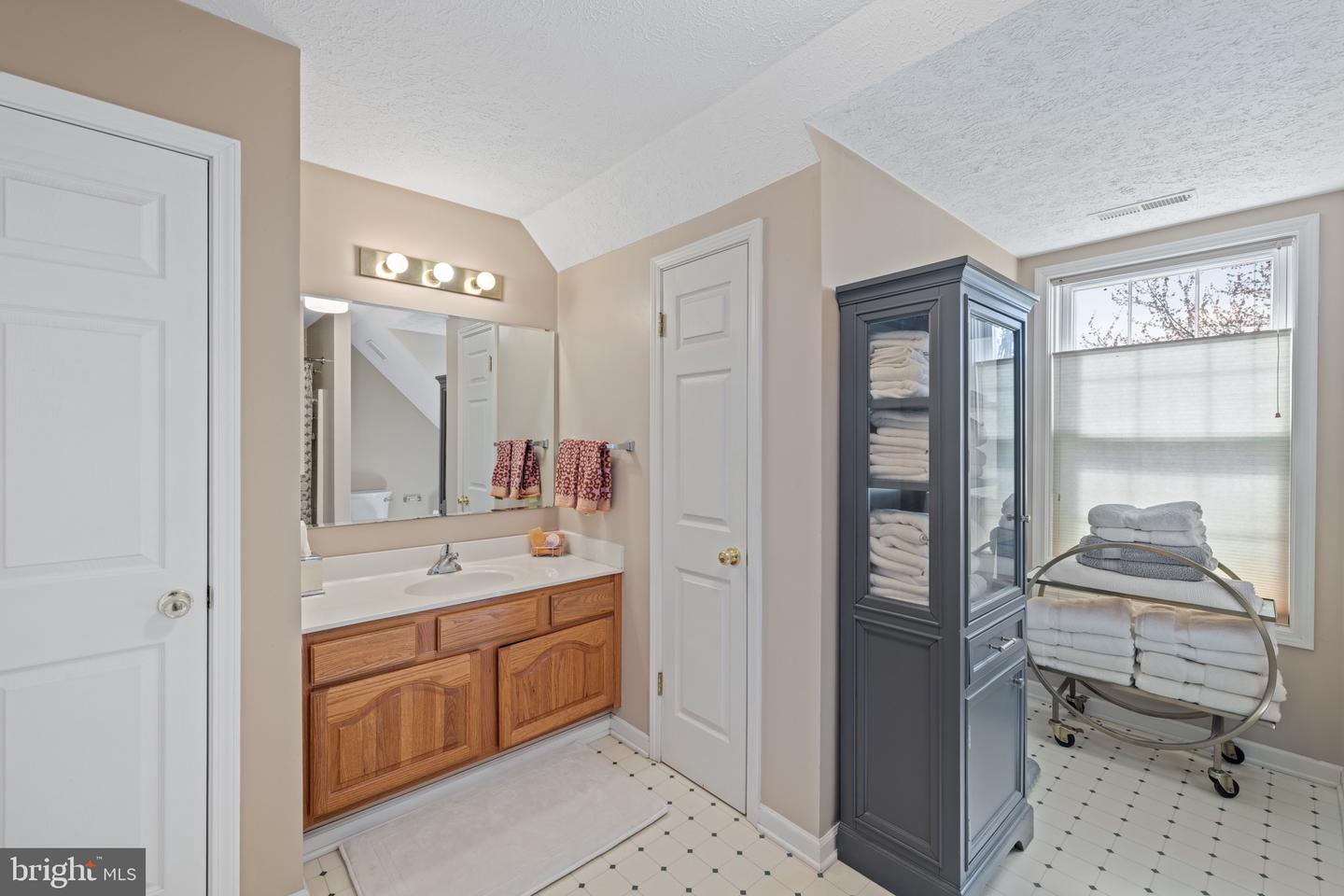 4204 OLD FINCASTLE RD, FINCASTLE, Virginia 24090, 3 Bedrooms Bedrooms, ,2 BathroomsBathrooms,Residential,For Sale,4204 OLD FINCASTLE RD,VABO2000012 MLS # VABO2000012