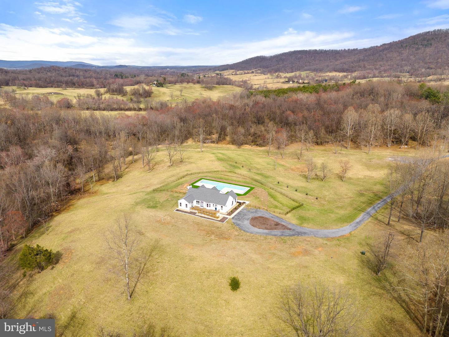 4050 CARRINGTON RD, DELAPLANE, Virginia 20144, 4 Bedrooms Bedrooms, ,2 BathroomsBathrooms,Residential,For Sale,4050 CARRINGTON RD,VAFQ2015750 MLS # VAFQ2015750 4050 CARRINGTON RD, DELAPLANE, Virginia 20144, 4 Bedrooms Bedrooms, ,2 BathroomsBathrooms,Residential,For Sale,4050 CARRINGTON RD,VAFQ2015750 MLS # VAFQ2015750