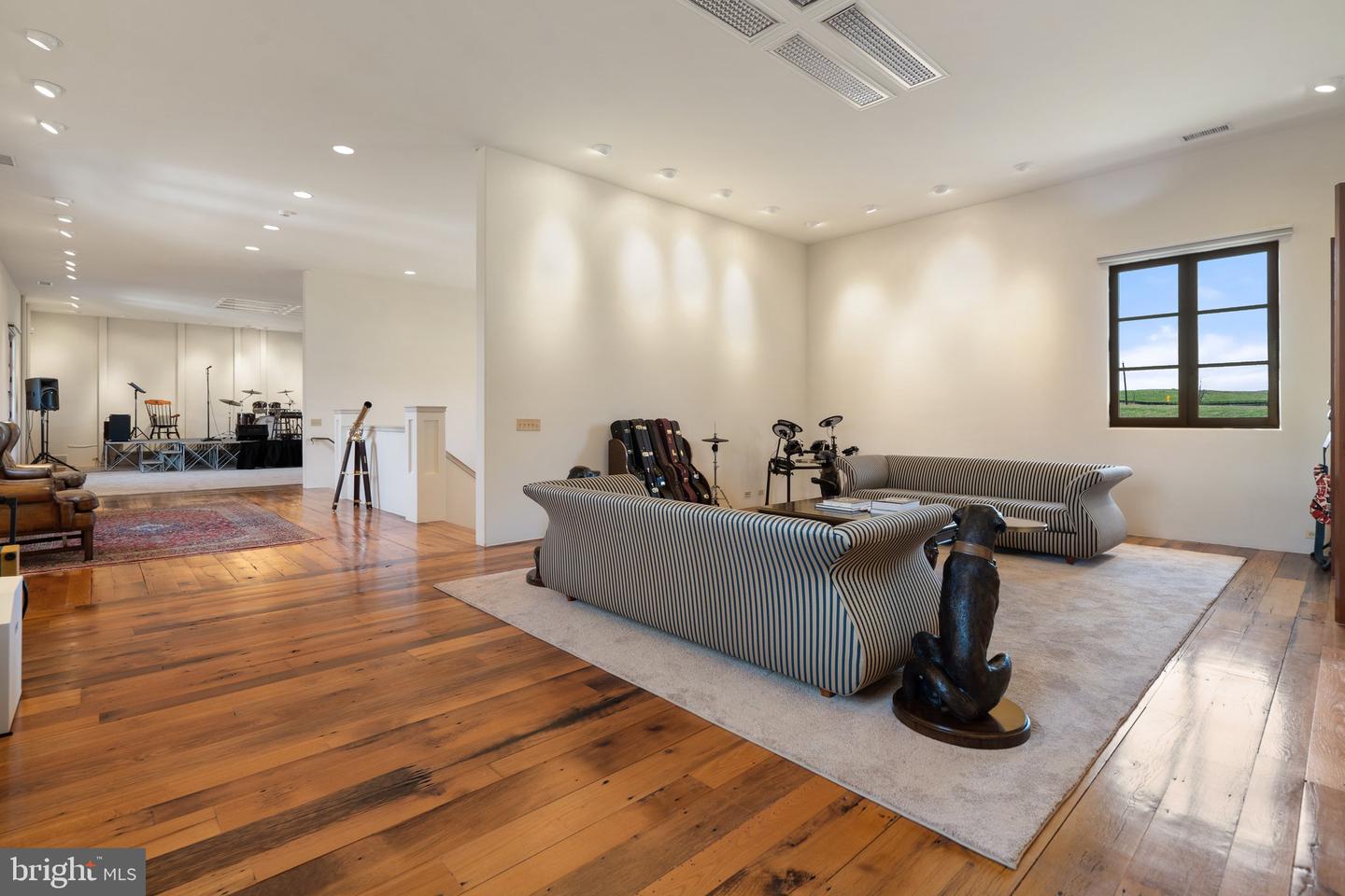 2547 HALFWAY RD, THE PLAINS, Virginia 20198, 5 Bedrooms Bedrooms, ,5 BathroomsBathrooms,Residential,For Sale,2547 HALFWAY RD,VAFQ2016012 MLS # VAFQ2016012 2547 HALFWAY RD, THE PLAINS, Virginia 20198, 5 Bedrooms Bedrooms, ,5 BathroomsBathrooms,Residential,For Sale,2547 HALFWAY RD,VAFQ2016012 MLS # VAFQ2016012