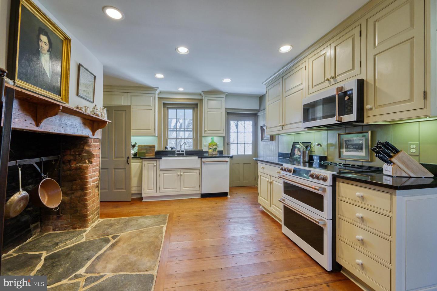 38678 PIGGOTT BOTTOM RD, HAMILTON, Virginia 20158, 4 Bedrooms Bedrooms, ,2 BathroomsBathrooms,Residential,For Sale,38678 PIGGOTT BOTTOM RD,VALO2088172 MLS # VALO2088172