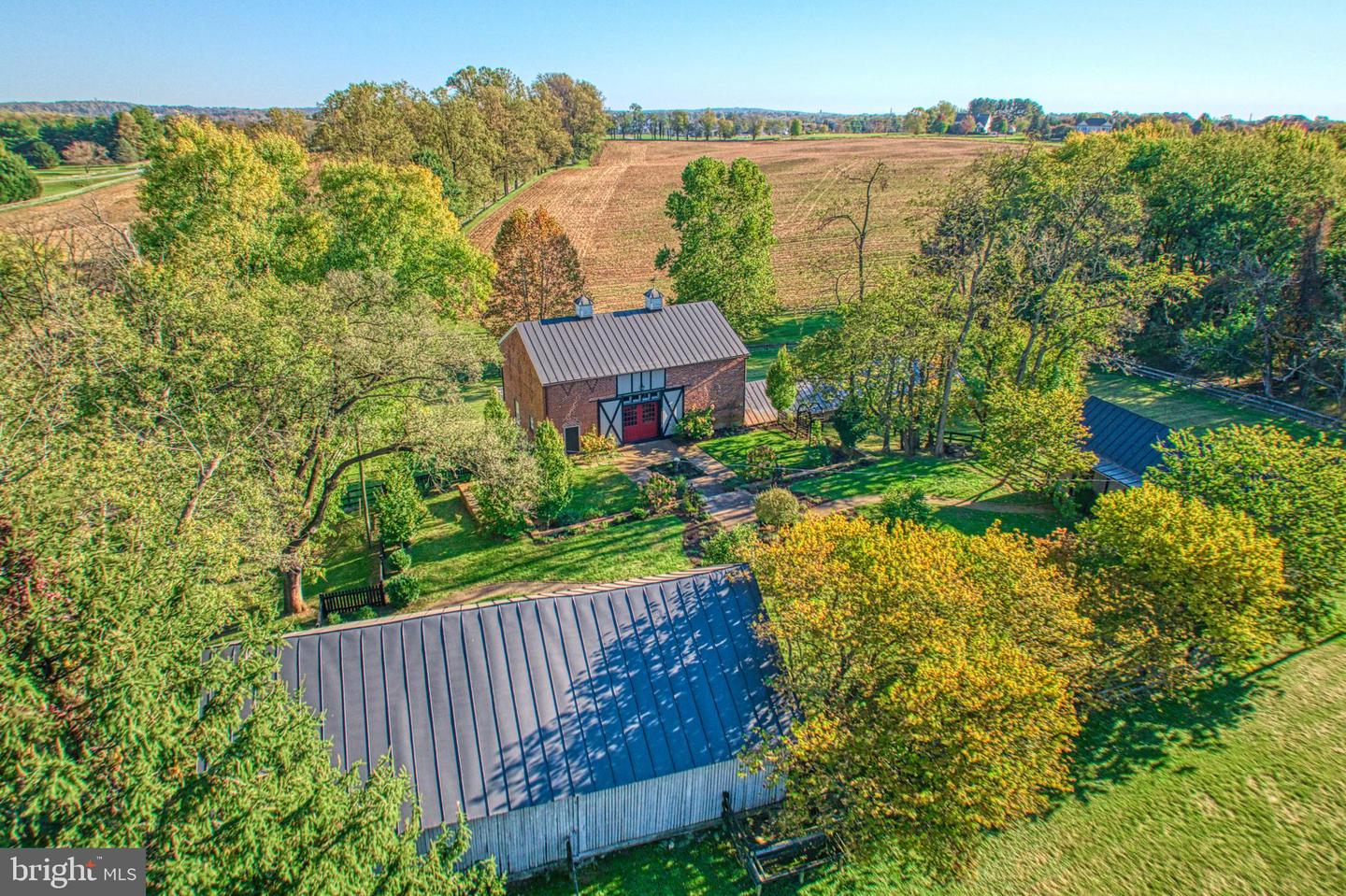 38678 PIGGOTT BOTTOM RD, HAMILTON, Virginia 20158, 4 Bedrooms Bedrooms, ,2 BathroomsBathrooms,Residential,For Sale,38678 PIGGOTT BOTTOM RD,VALO2088172 MLS # VALO2088172