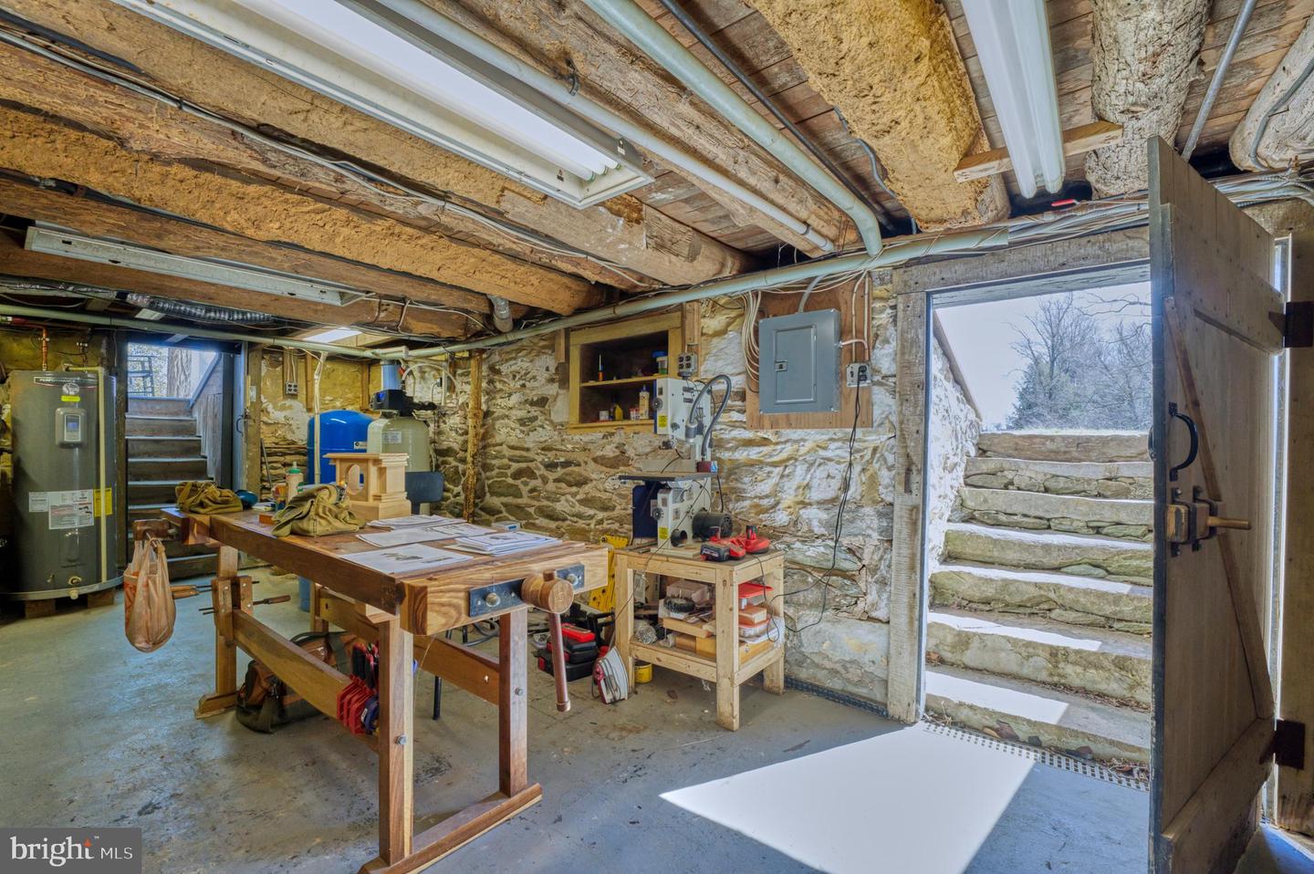 38678 PIGGOTT BOTTOM RD, HAMILTON, Virginia 20158, 4 Bedrooms Bedrooms, ,2 BathroomsBathrooms,Residential,For Sale,38678 PIGGOTT BOTTOM RD,VALO2088172 MLS # VALO2088172