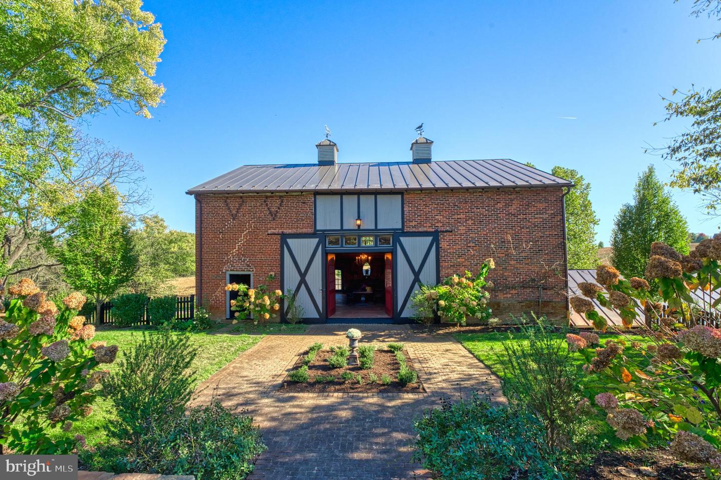 38678 PIGGOTT BOTTOM RD, HAMILTON, Virginia 20158, 4 Bedrooms Bedrooms, ,2 BathroomsBathrooms,Residential,For Sale,38678 PIGGOTT BOTTOM RD,VALO2088172 MLS # VALO2088172