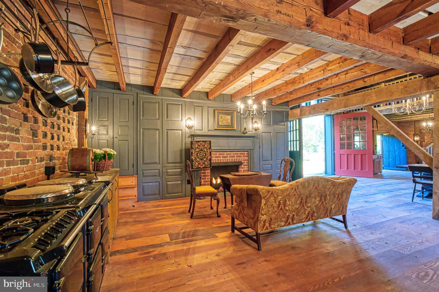 38678 PIGGOTT BOTTOM RD, HAMILTON, Virginia 20158, 4 Bedrooms Bedrooms, ,2 BathroomsBathrooms,Residential,For Sale,38678 PIGGOTT BOTTOM RD,VALO2088172 MLS # VALO2088172