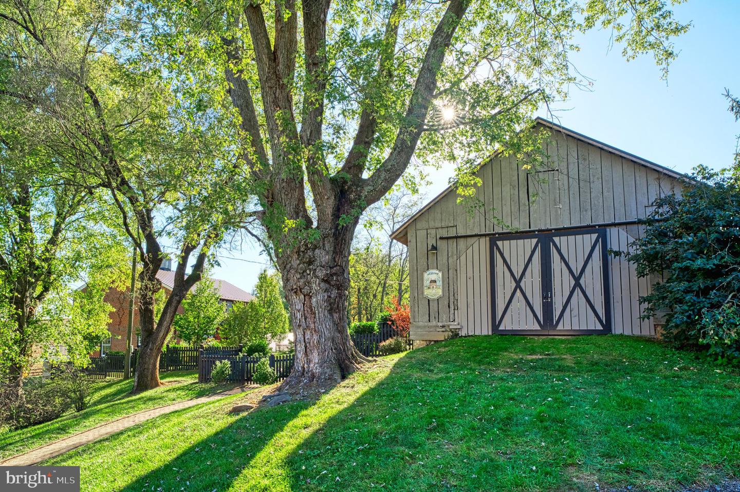 38678 PIGGOTT BOTTOM RD, HAMILTON, Virginia 20158, 4 Bedrooms Bedrooms, ,2 BathroomsBathrooms,Residential,For Sale,38678 PIGGOTT BOTTOM RD,VALO2088172 MLS # VALO2088172