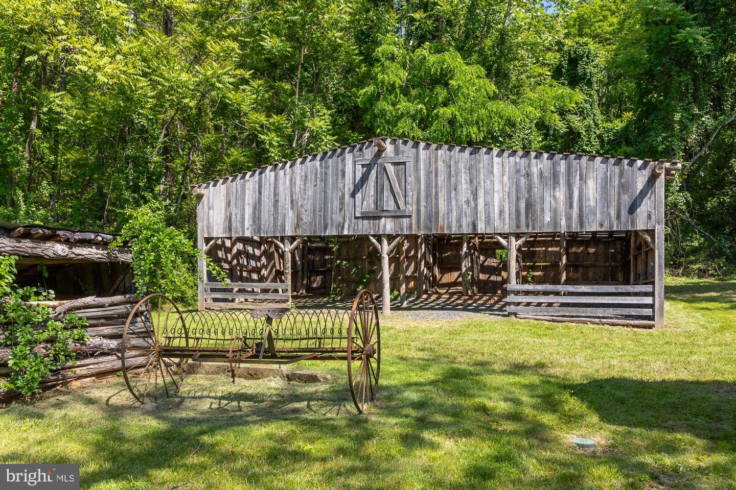 4320 BROWNTOWN RD, FRONT ROYAL, Virginia 22630, 4 Bedrooms Bedrooms, ,2 BathroomsBathrooms,Residential,For Sale,4320 BROWNTOWN RD,VAWR2010900 MLS # VAWR2010900