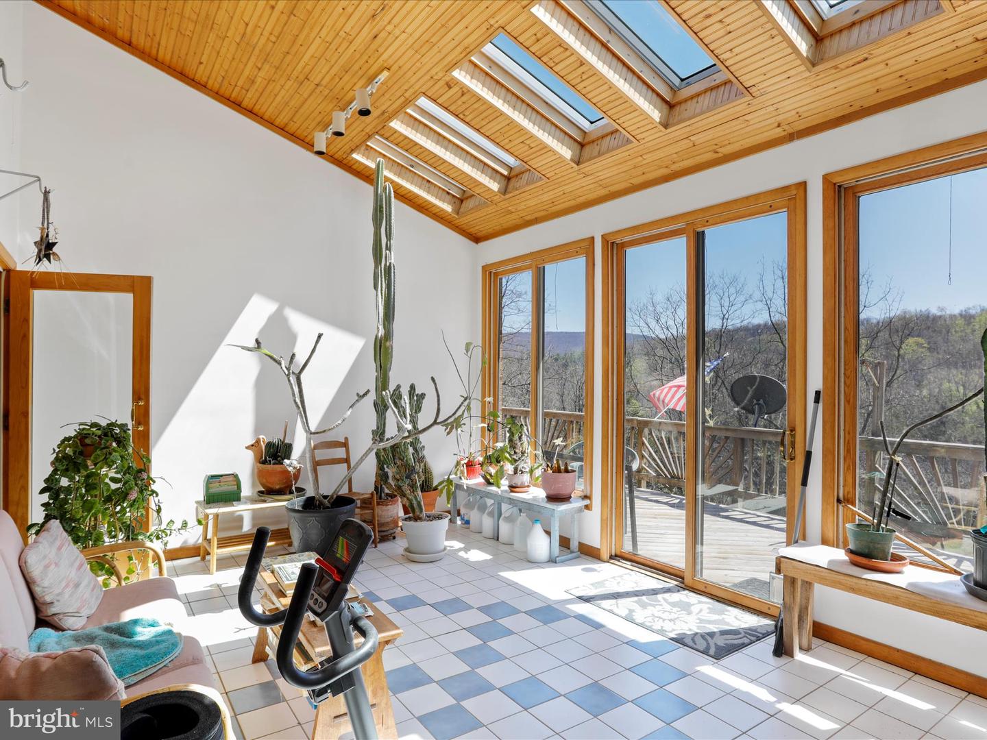 1639 SUGAR HILL RD, MAURERTOWN, Virginia 22644, 4 Bedrooms Bedrooms, ,4 BathroomsBathrooms,Residential,For Sale,1639 SUGAR HILL RD,VASH2011156 MLS # VASH2011156