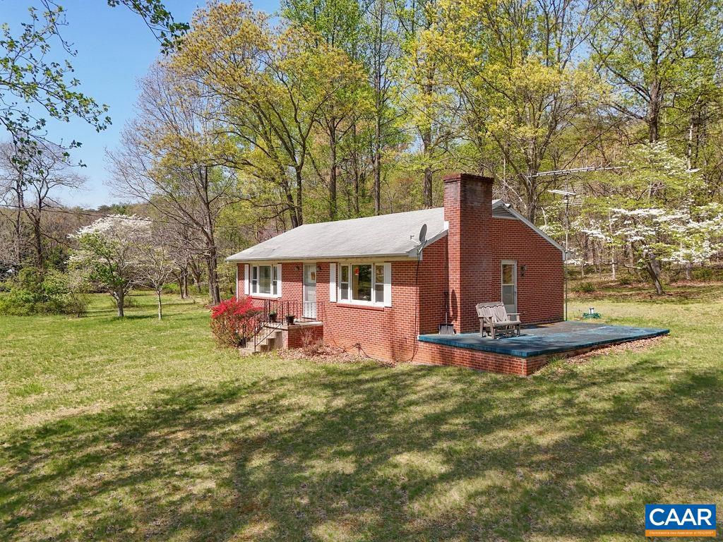 6928 BLACKWELLS HOLLOW RD, CROZET, Virginia 22932, 2 Bedrooms Bedrooms, ,1 BathroomBathrooms,Residential,For Sale,6928 BLACKWELLS HOLLOW RD,663505 MLS # 663505