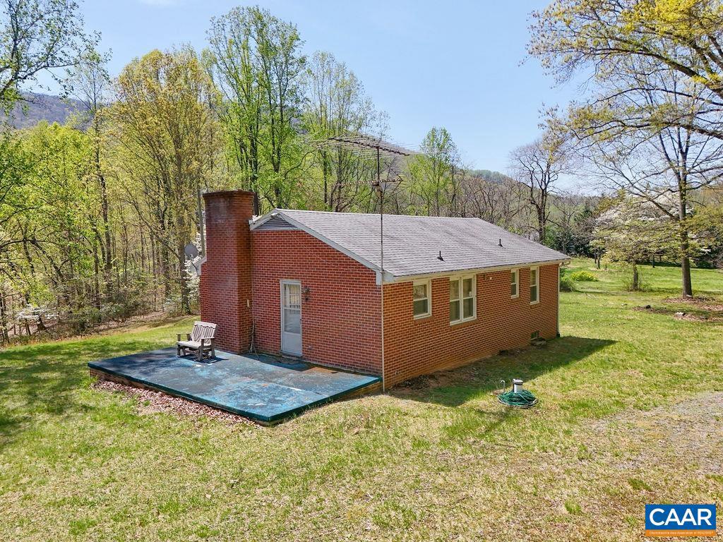 6928 BLACKWELLS HOLLOW RD, CROZET, Virginia 22932, 2 Bedrooms Bedrooms, ,1 BathroomBathrooms,Residential,For Sale,6928 BLACKWELLS HOLLOW RD,663505 MLS # 663505