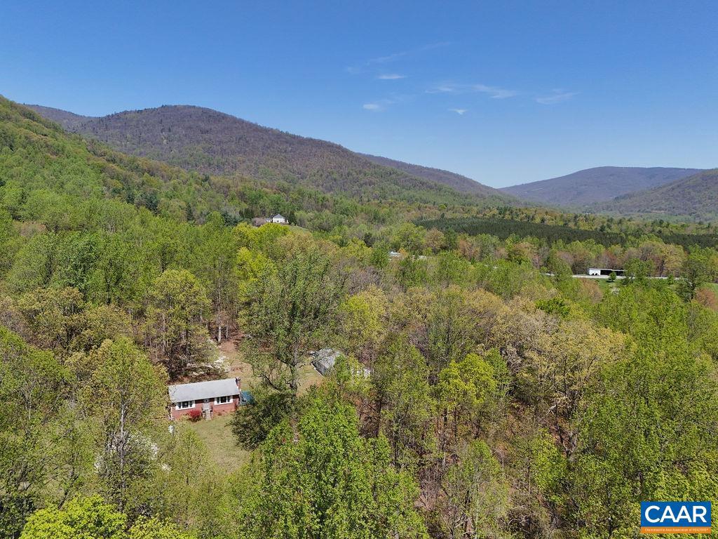 6928 BLACKWELLS HOLLOW RD, CROZET, Virginia 22932, 2 Bedrooms Bedrooms, ,1 BathroomBathrooms,Residential,For Sale,6928 BLACKWELLS HOLLOW RD,663505 MLS # 663505