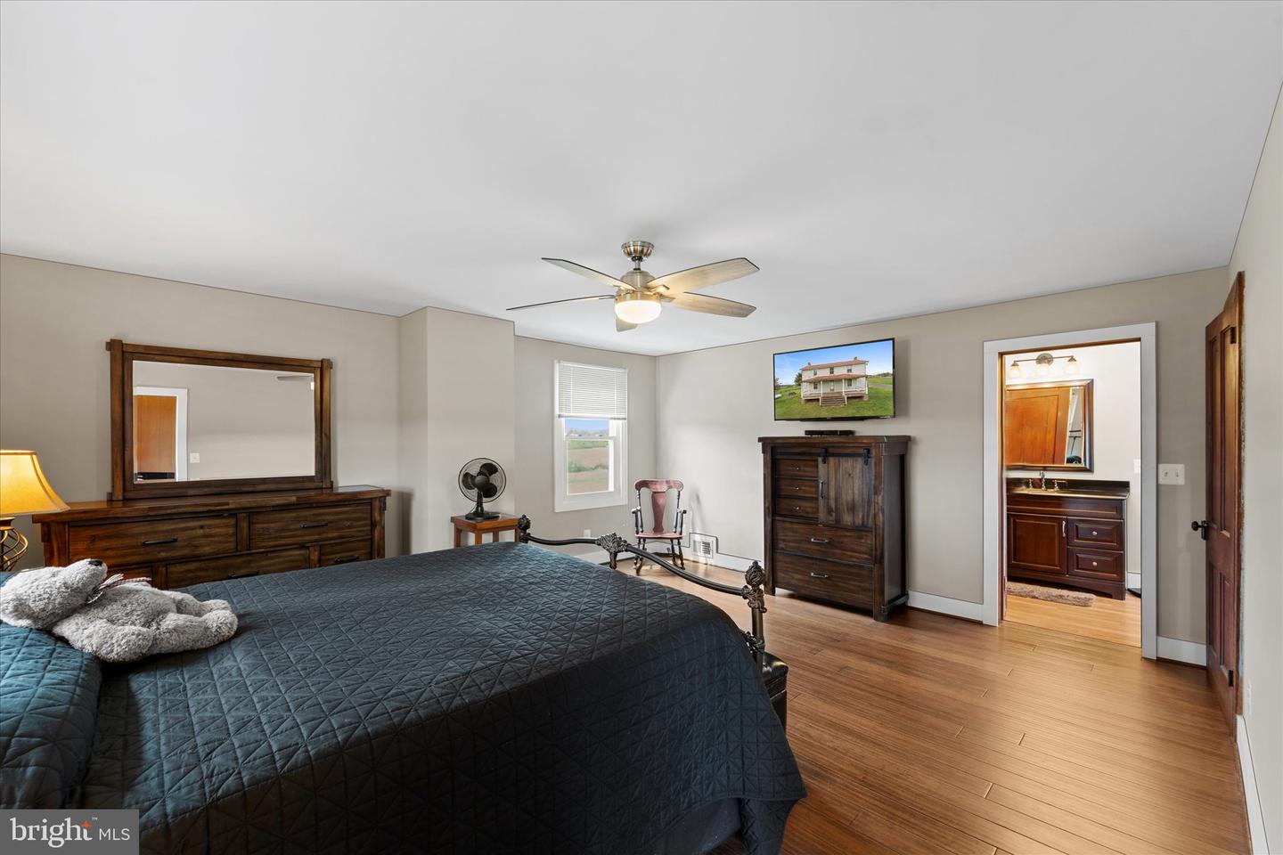 42880 SPINKS FERRY RD, LEESBURG, Virginia 20176, 3 Bedrooms Bedrooms, ,2 BathroomsBathrooms,Residential,For Sale,42880 SPINKS FERRY RD,VALO2093528 MLS # VALO2093528