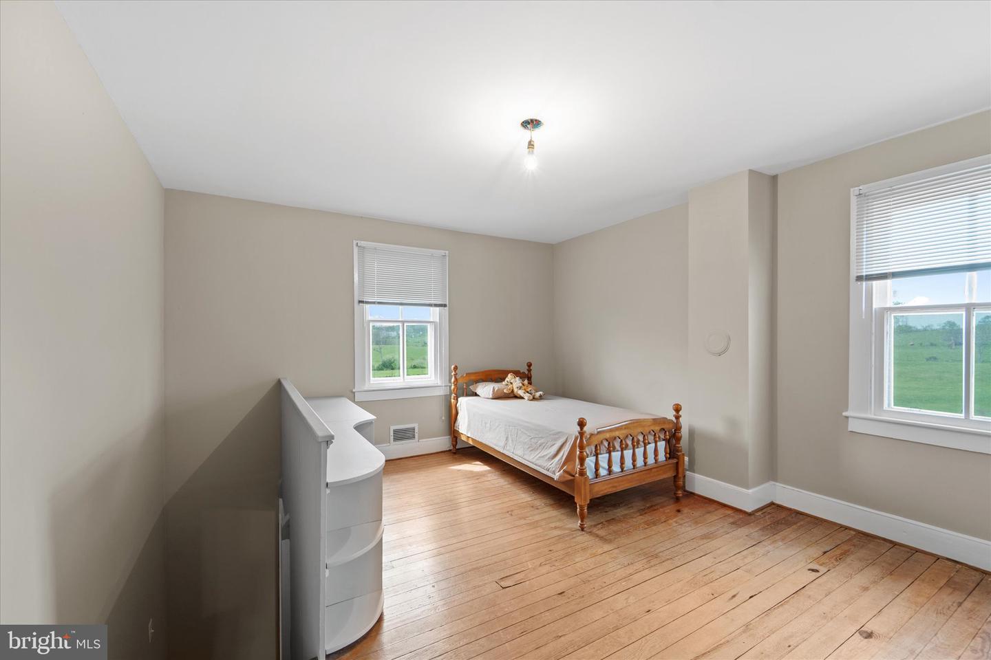 42880 SPINKS FERRY RD, LEESBURG, Virginia 20176, 3 Bedrooms Bedrooms, ,2 BathroomsBathrooms,Residential,For Sale,42880 SPINKS FERRY RD,VALO2093528 MLS # VALO2093528