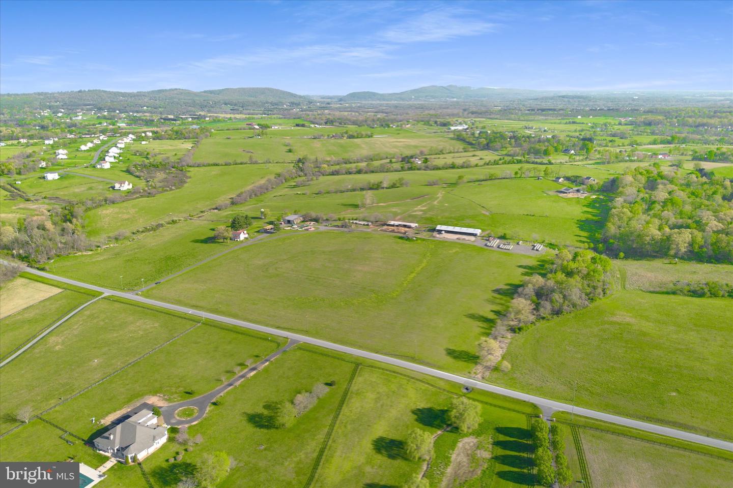 42880 SPINKS FERRY RD, LEESBURG, Virginia 20176, 3 Bedrooms Bedrooms, ,2 BathroomsBathrooms,Residential,For Sale,42880 SPINKS FERRY RD,VALO2093528 MLS # VALO2093528