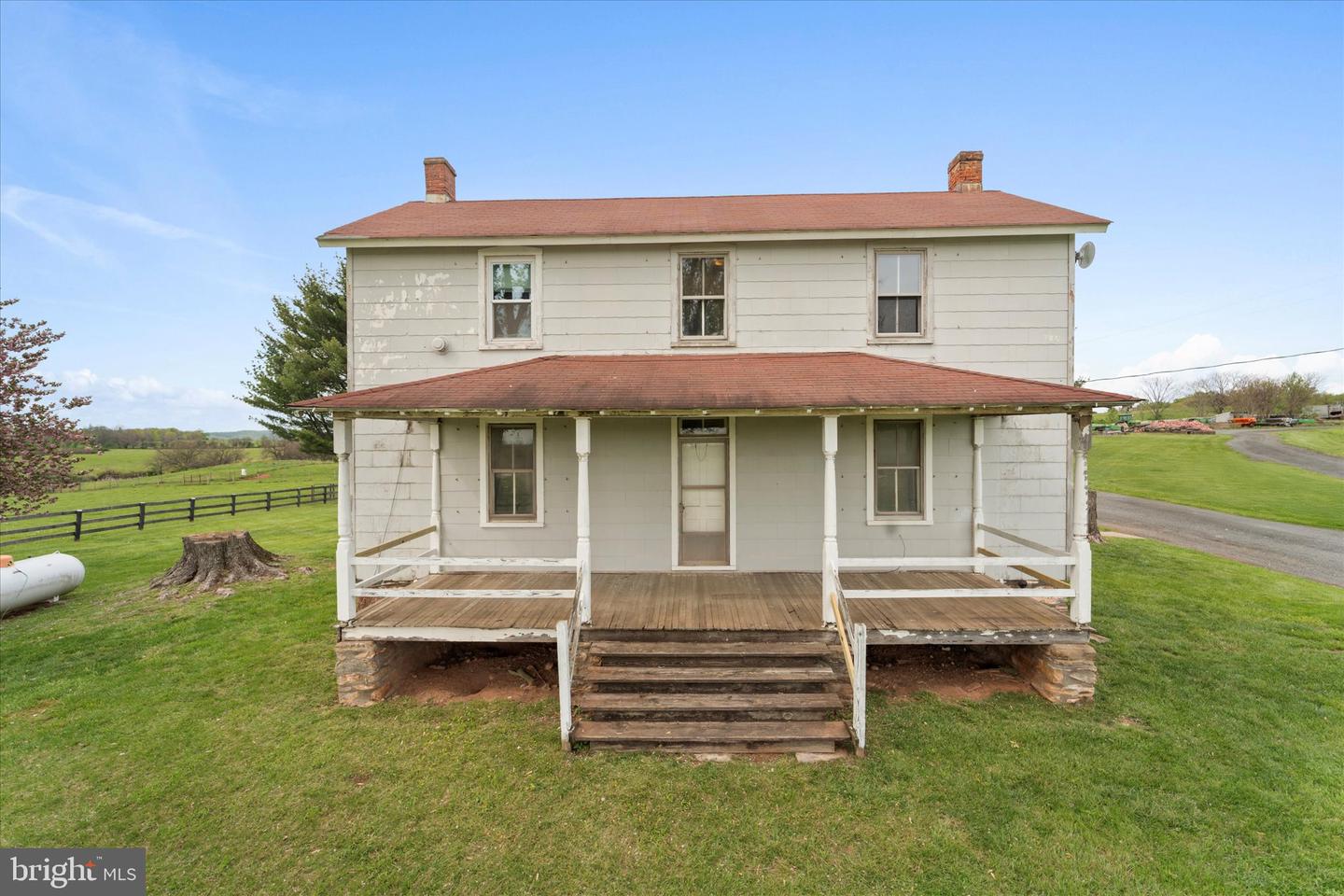 42880 SPINKS FERRY RD, LEESBURG, Virginia 20176, 3 Bedrooms Bedrooms, ,2 BathroomsBathrooms,Residential,For Sale,42880 SPINKS FERRY RD,VALO2093528 MLS # VALO2093528