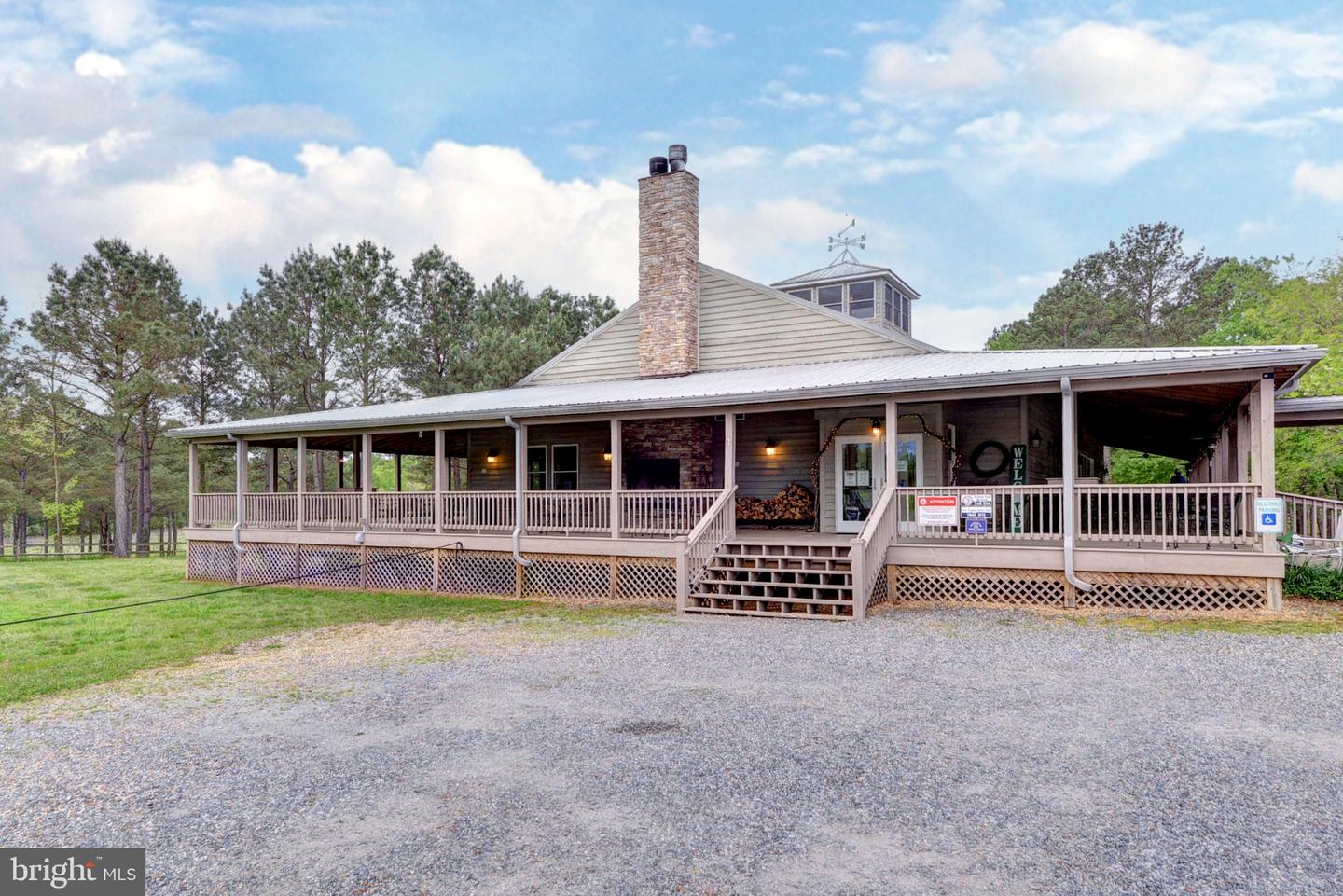 1025 GOOD LUCK RD, KILMARNOCK, Virginia 22482, ,Farm,For Sale,1025 GOOD LUCK RD,VALV2000784 MLS # VALV2000784