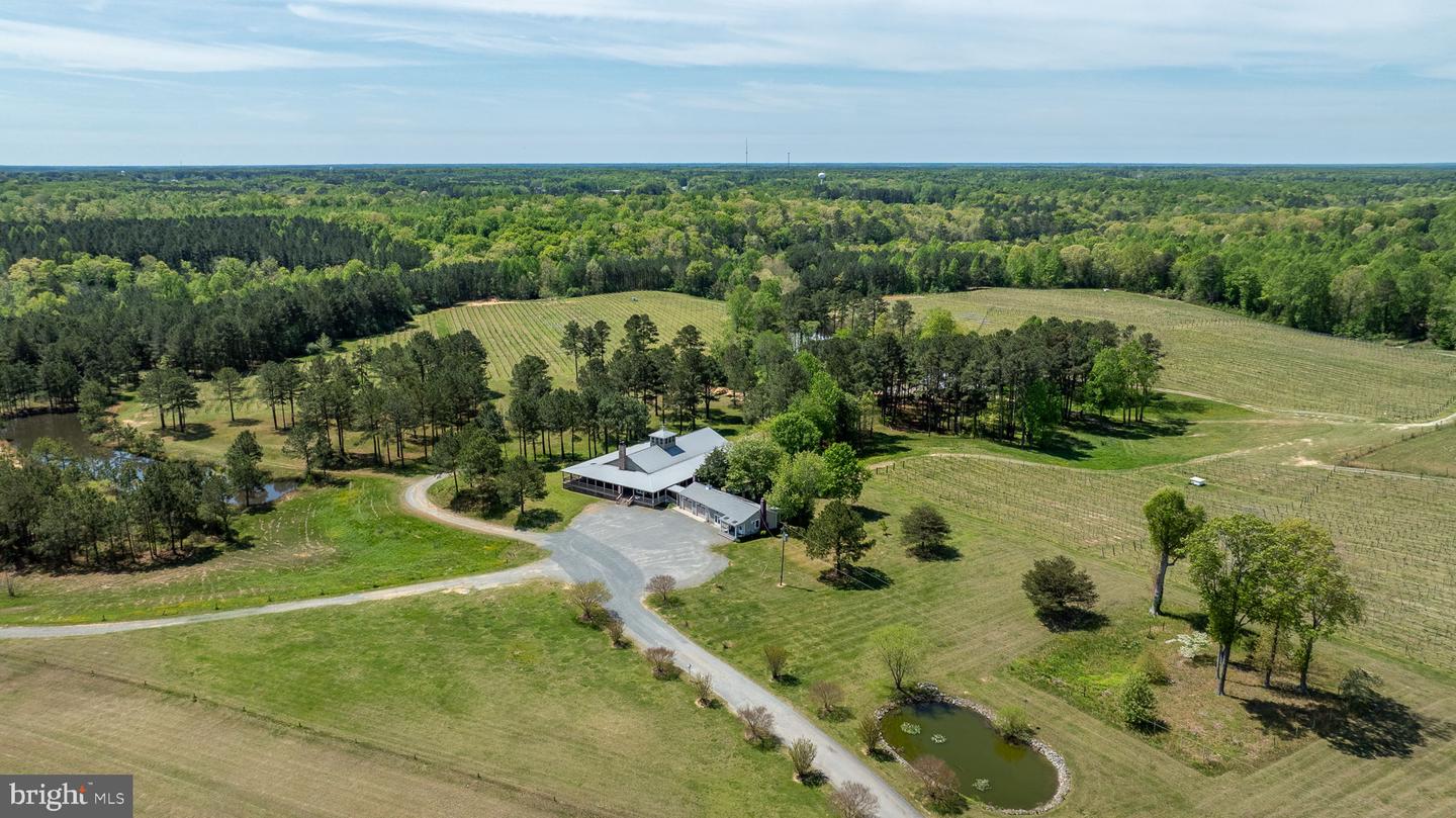 1025 GOOD LUCK RD, KILMARNOCK, Virginia 22482, ,Farm,For Sale,1025 GOOD LUCK RD,VALV2000784 MLS # VALV2000784