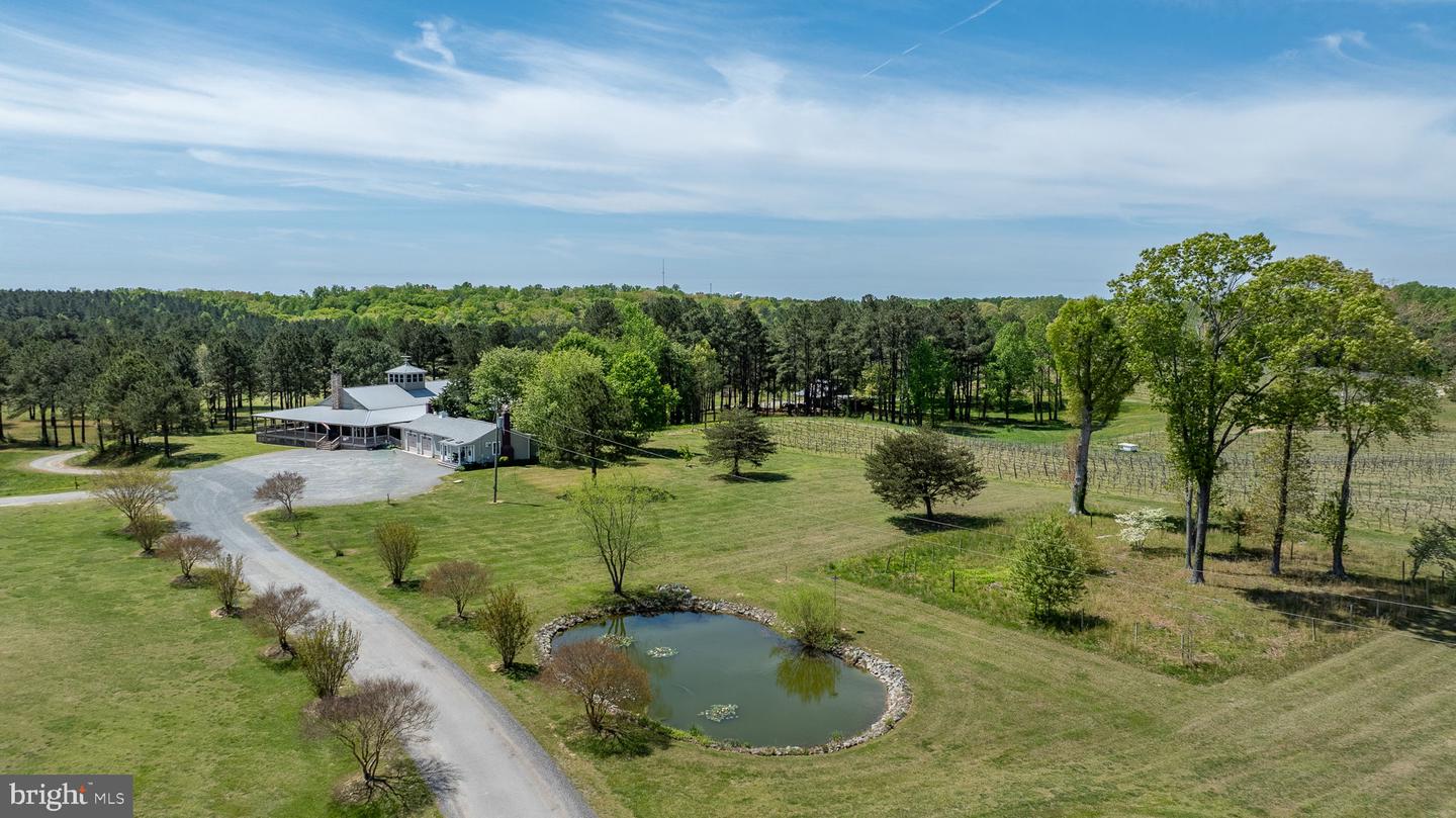 1025 GOOD LUCK RD, KILMARNOCK, Virginia 22482, ,Farm,For Sale,1025 GOOD LUCK RD,VALV2000784 MLS # VALV2000784