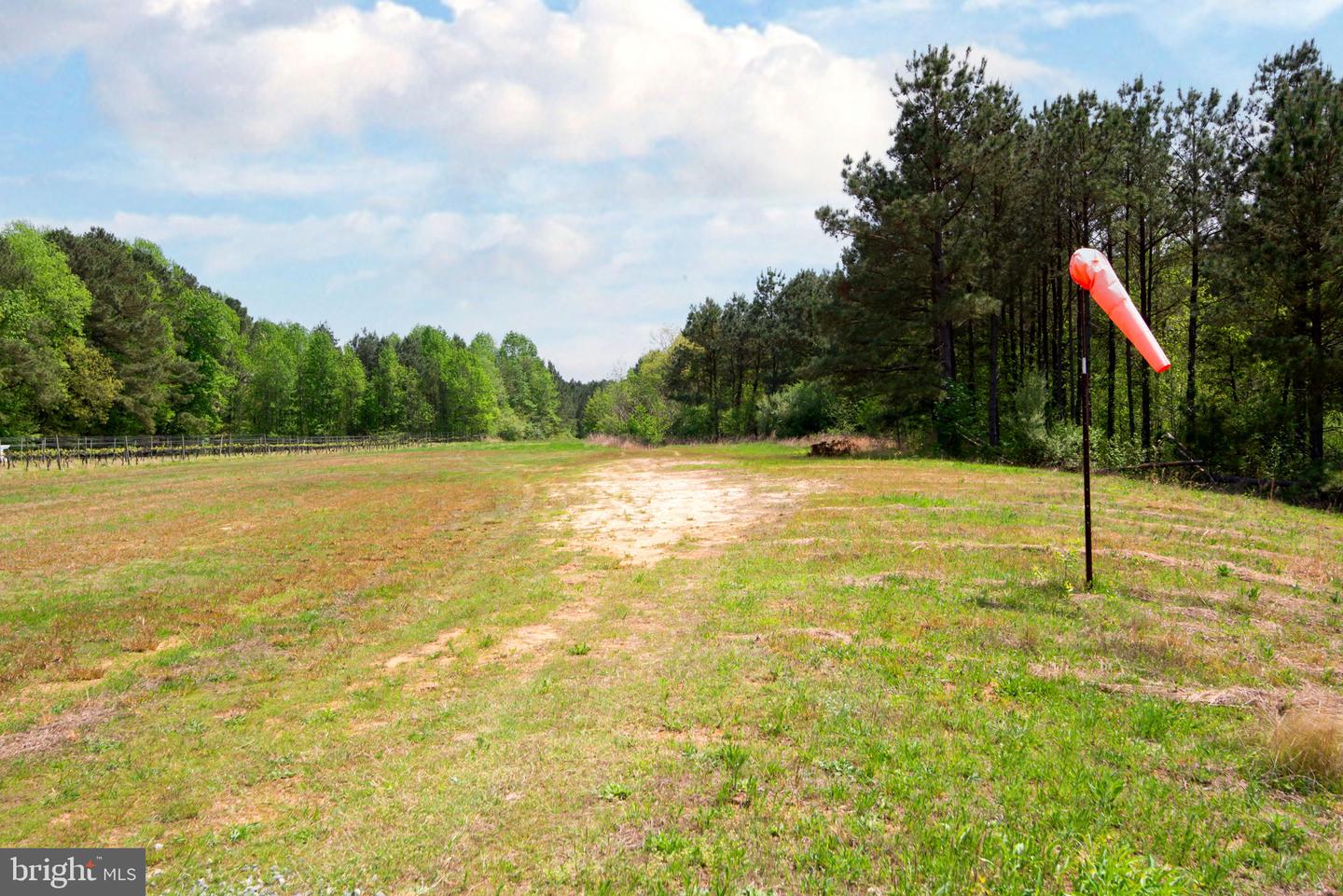 1025 GOOD LUCK RD, KILMARNOCK, Virginia 22482, ,Farm,For Sale,1025 GOOD LUCK RD,VALV2000784 MLS # VALV2000784