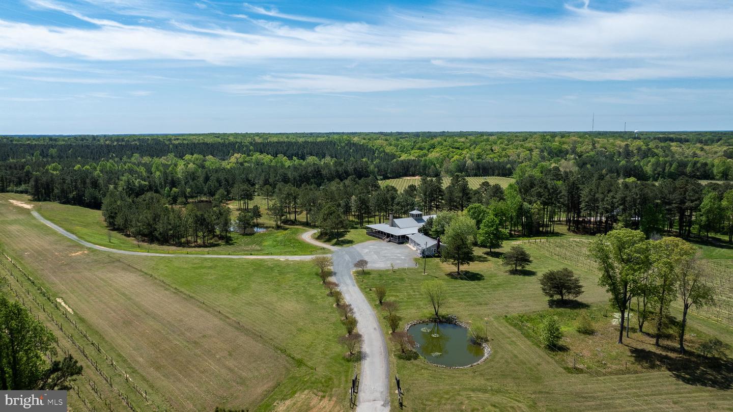 1025 GOOD LUCK RD, KILMARNOCK, Virginia 22482, ,Farm,For Sale,1025 GOOD LUCK RD,VALV2000784 MLS # VALV2000784