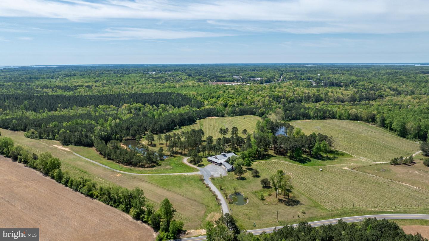 1025 GOOD LUCK RD, KILMARNOCK, Virginia 22482, ,Farm,For Sale,1025 GOOD LUCK RD,VALV2000784 MLS # VALV2000784