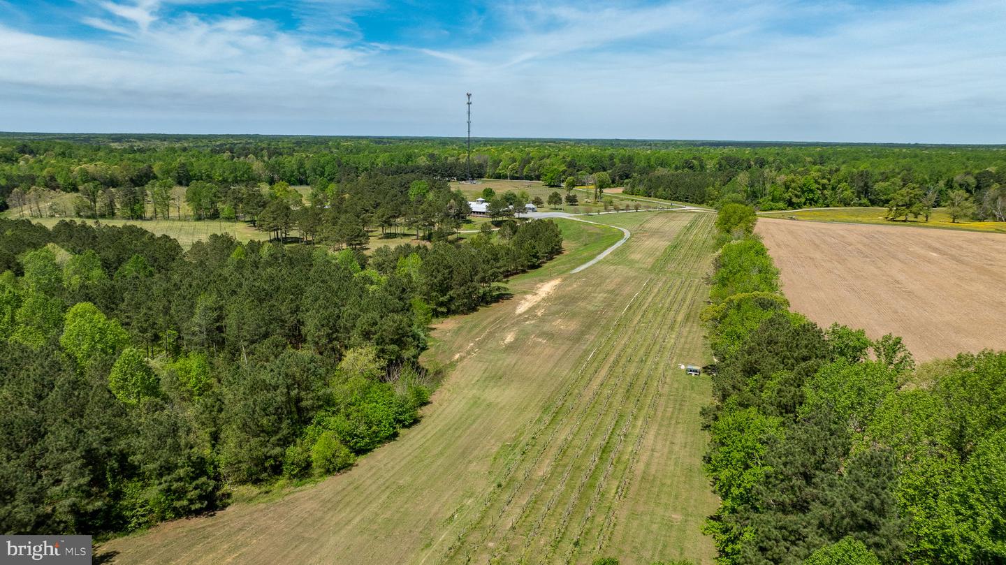 1025 GOOD LUCK RD, KILMARNOCK, Virginia 22482, ,Farm,For Sale,1025 GOOD LUCK RD,VALV2000784 MLS # VALV2000784