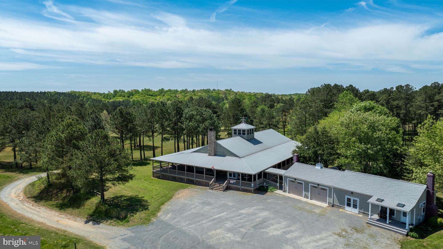 1025 GOOD LUCK RD, KILMARNOCK, Virginia 22482, ,Farm,For Sale,1025 GOOD LUCK RD,VALV2000784 MLS # VALV2000784