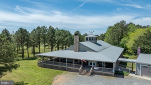 1025 GOOD LUCK RD KILMARNOCK Virginia 22482