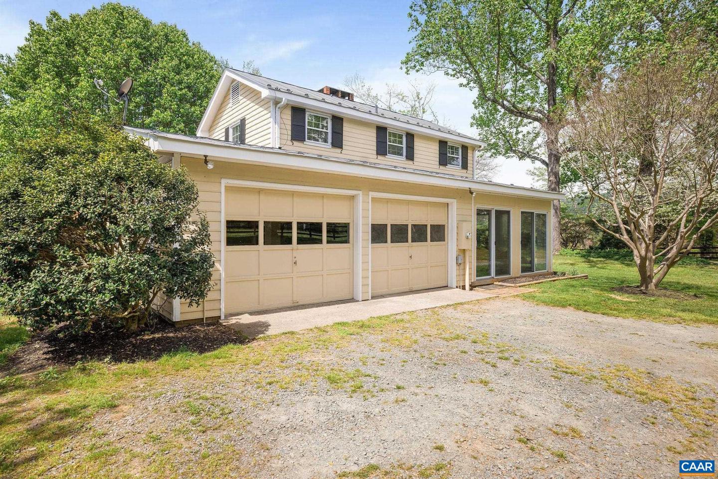 2176 LINDSAY RD, GORDONSVILLE, Virginia 22942, 3 Bedrooms Bedrooms, ,2 BathroomsBathrooms,Farm,For Sale,2176 LINDSAY RD,663874 MLS # 663874 2176 LINDSAY RD, GORDONSVILLE, Virginia 22942, 3 Bedrooms Bedrooms, ,2 BathroomsBathrooms,Farm,For Sale,2176 LINDSAY RD,663874 MLS # 663874