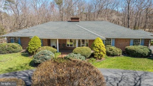 5983 LABS RUN LN PENN LAIRD Virginia 22846