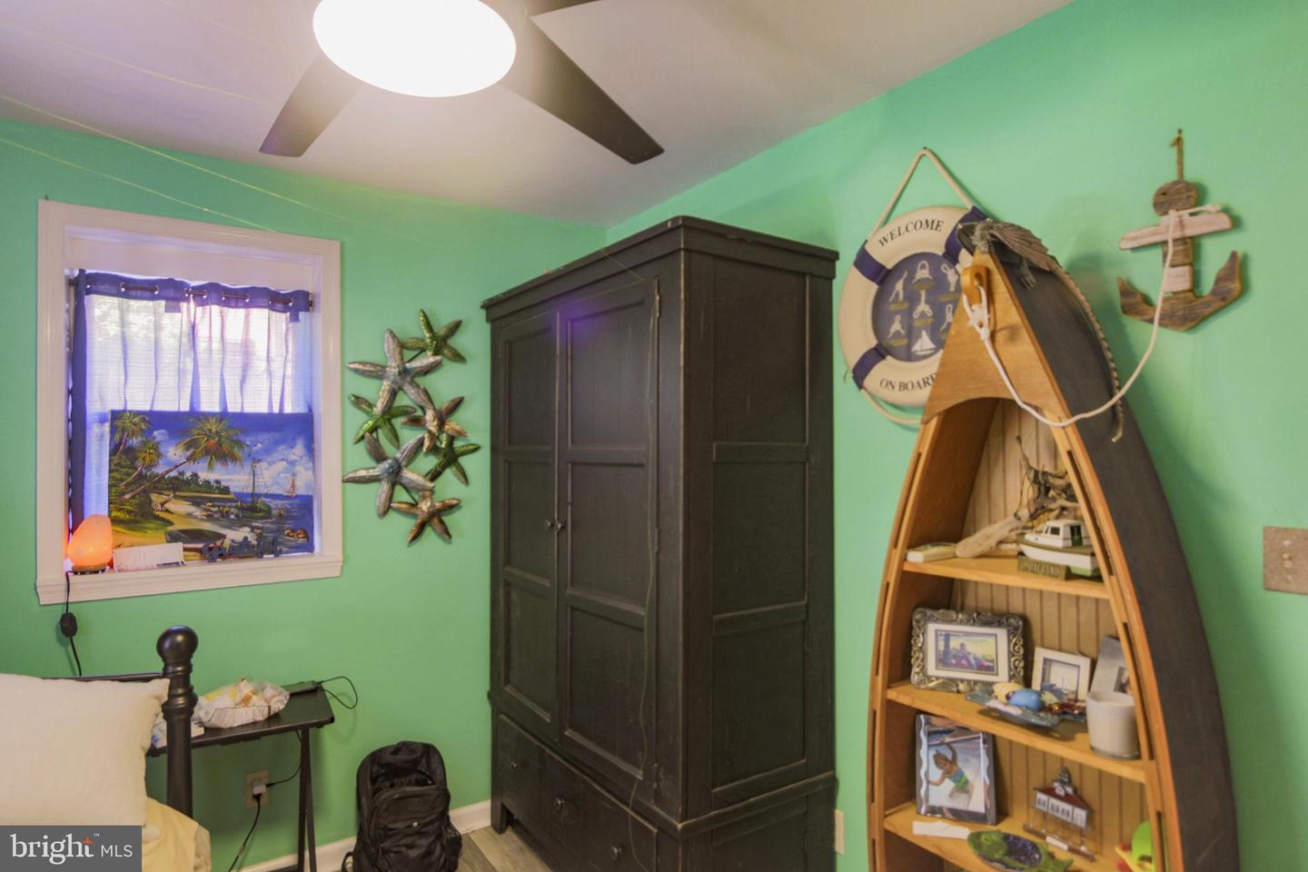 41 WOOD LANDING RD, FREDERICKSBURG, Virginia 22405, 4 Bedrooms Bedrooms, 12 Rooms Rooms,2 BathroomsBathrooms,Residential,For Sale,41 WOOD LANDING RD,VAST2037998 MLS # VAST2037998