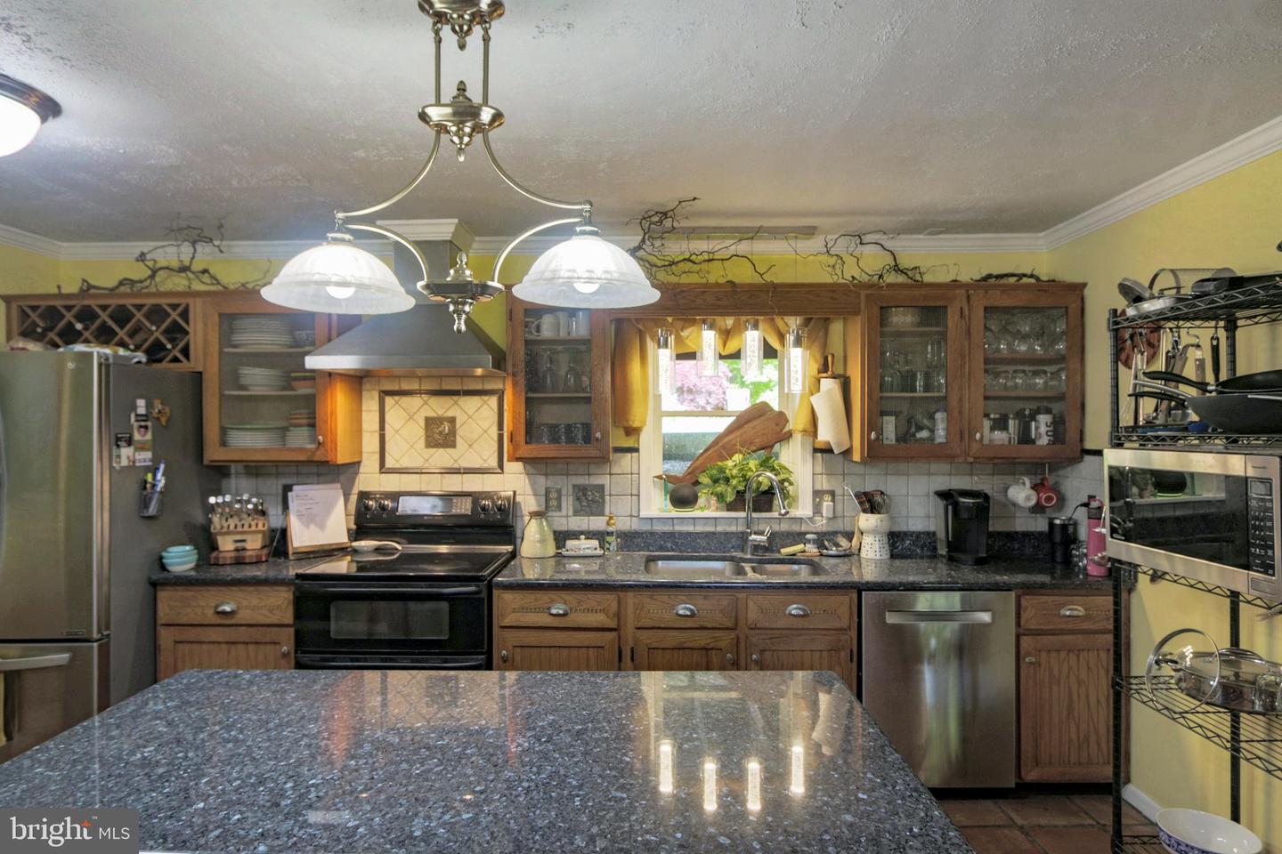 41 WOOD LANDING RD, FREDERICKSBURG, Virginia 22405, 4 Bedrooms Bedrooms, 12 Rooms Rooms,2 BathroomsBathrooms,Residential,For Sale,41 WOOD LANDING RD,VAST2037998 MLS # VAST2037998