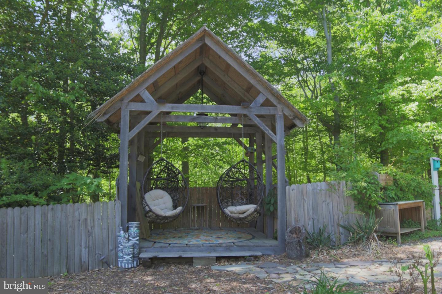 41 WOOD LANDING RD, FREDERICKSBURG, Virginia 22405, 4 Bedrooms Bedrooms, 12 Rooms Rooms,2 BathroomsBathrooms,Residential,For Sale,41 WOOD LANDING RD,VAST2037998 MLS # VAST2037998