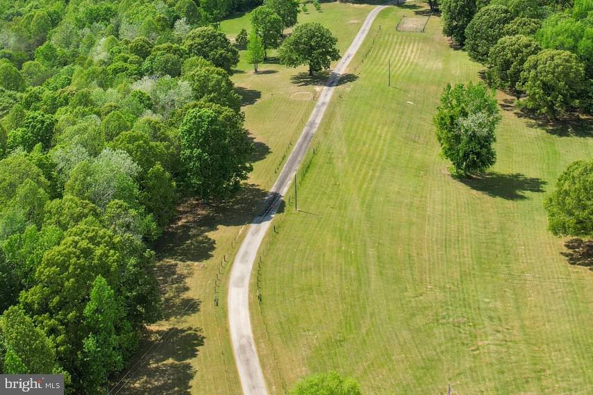 41 WOOD LANDING RD, FREDERICKSBURG, Virginia 22405, 4 Bedrooms Bedrooms, 12 Rooms Rooms,2 BathroomsBathrooms,Residential,For Sale,41 WOOD LANDING RD,VAST2037998 MLS # VAST2037998