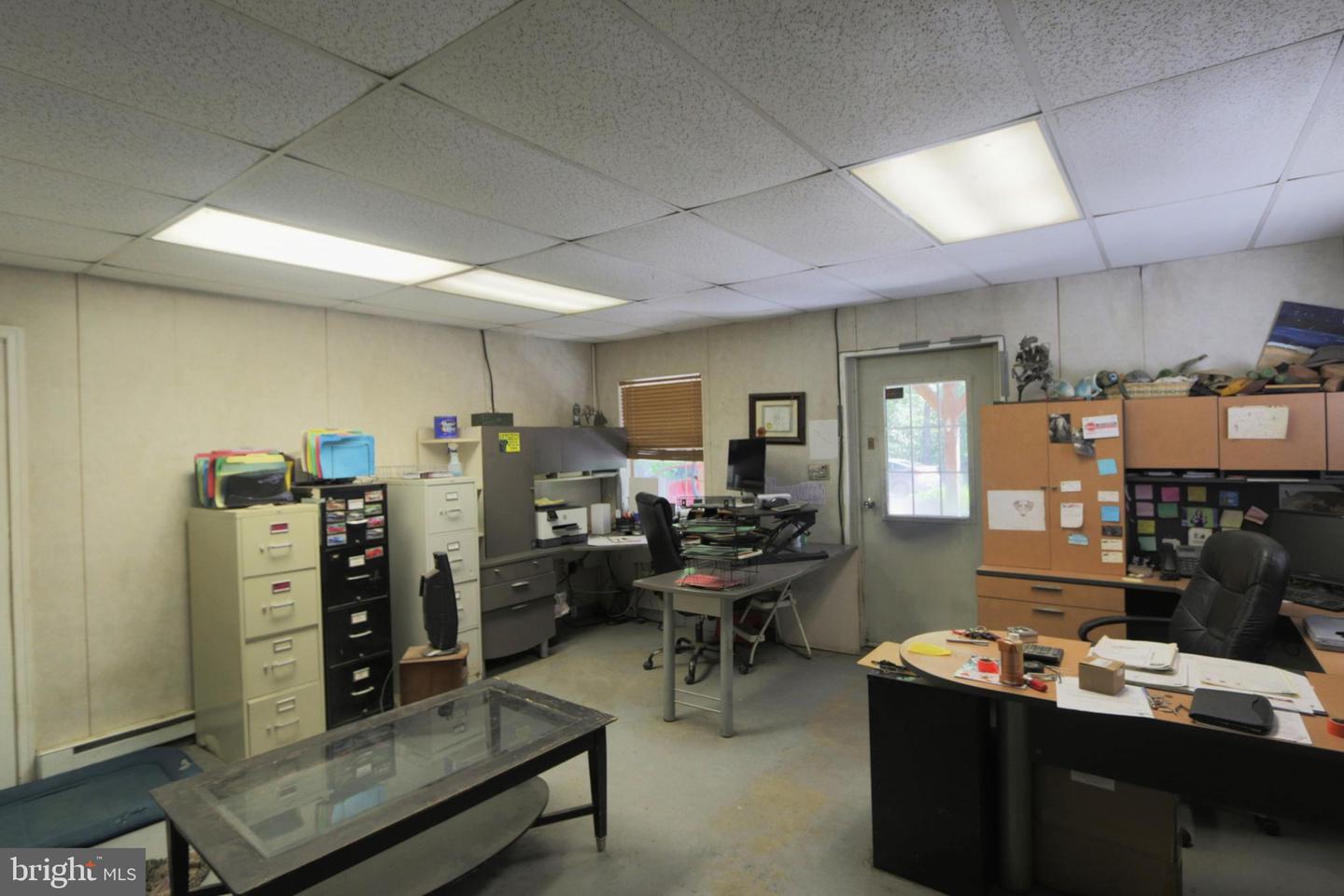 41 WOOD LANDING RD, FREDERICKSBURG, Virginia 22405, 4 Bedrooms Bedrooms, 12 Rooms Rooms,2 BathroomsBathrooms,Residential,For Sale,41 WOOD LANDING RD,VAST2037998 MLS # VAST2037998