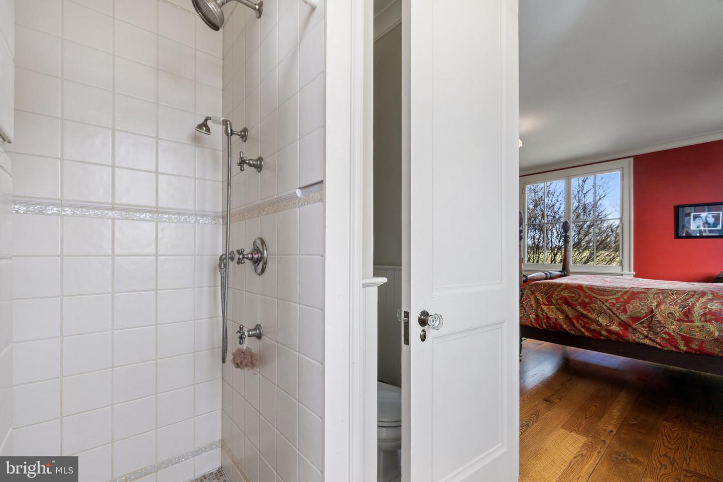 9425 BLACKPOND LN, DELAPLANE, Virginia 20144, 5 Bedrooms Bedrooms, ,5 BathroomsBathrooms,Residential,For Sale,9425 BLACKPOND LN,VAFQ2015892 MLS # VAFQ2015892