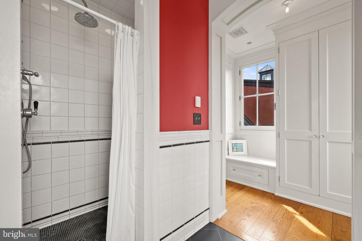 9425 BLACKPOND LN, DELAPLANE, Virginia 20144, 5 Bedrooms Bedrooms, ,5 BathroomsBathrooms,Residential,For Sale,9425 BLACKPOND LN,VAFQ2015892 MLS # VAFQ2015892