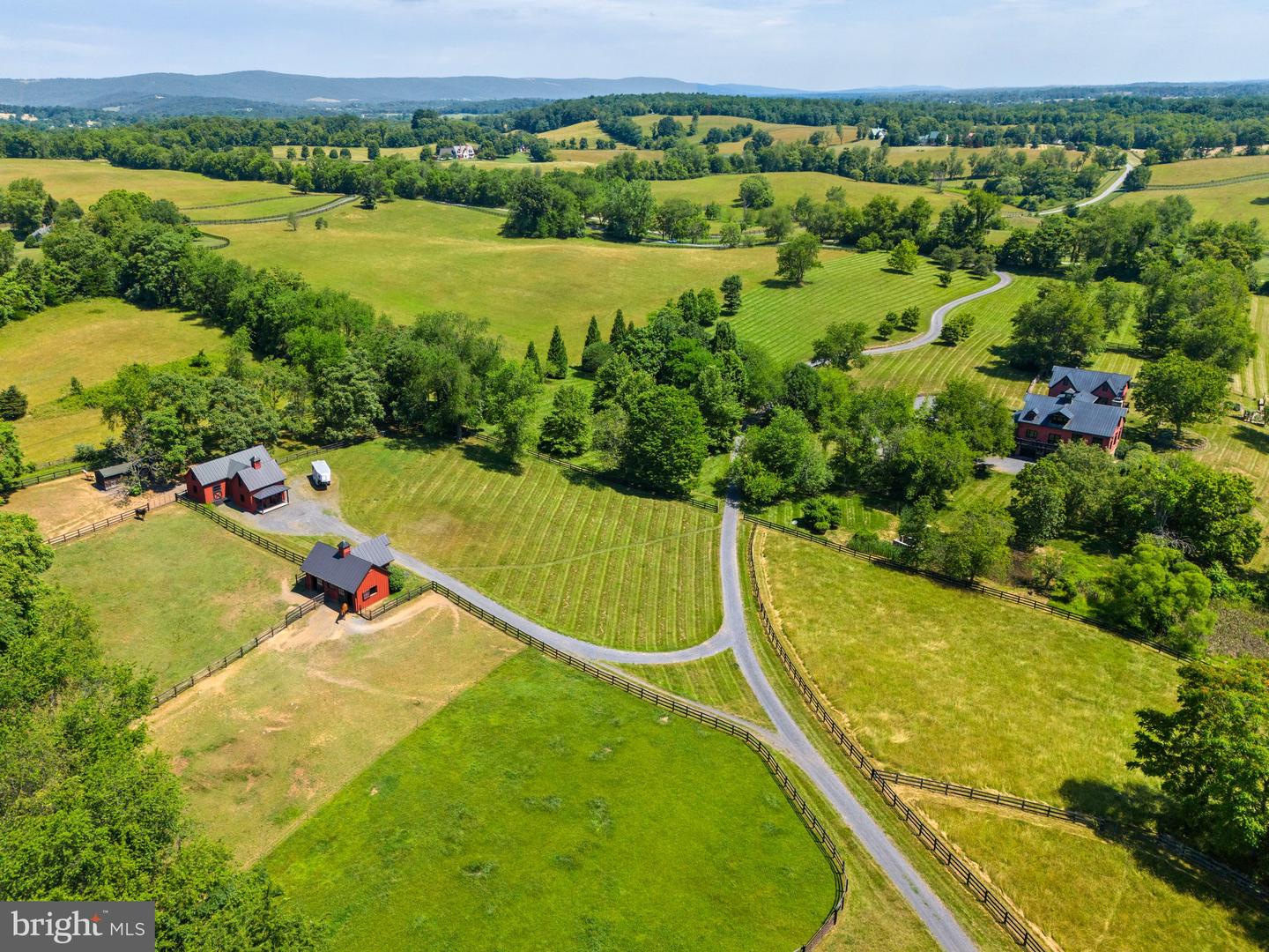 9425 BLACKPOND LN, DELAPLANE, Virginia 20144, 5 Bedrooms Bedrooms, ,5 BathroomsBathrooms,Residential,For Sale,9425 BLACKPOND LN,VAFQ2015892 MLS # VAFQ2015892