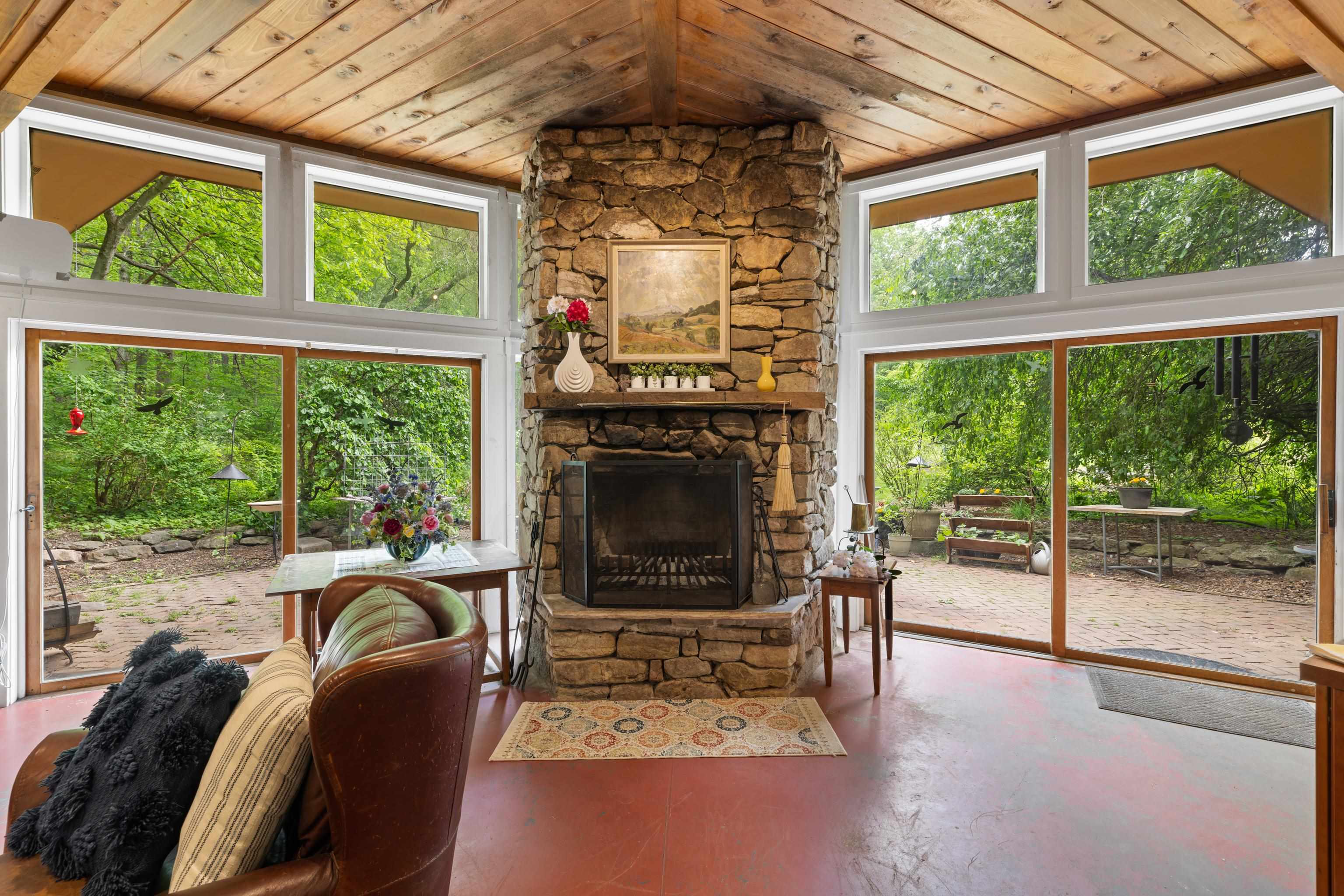 7598 N LEE HWY, RAPHINE, Virginia 24472, 2 Bedrooms Bedrooms, ,2 BathroomsBathrooms,Residential,14,7598 N LEE HWY,664489 MLS # 664489